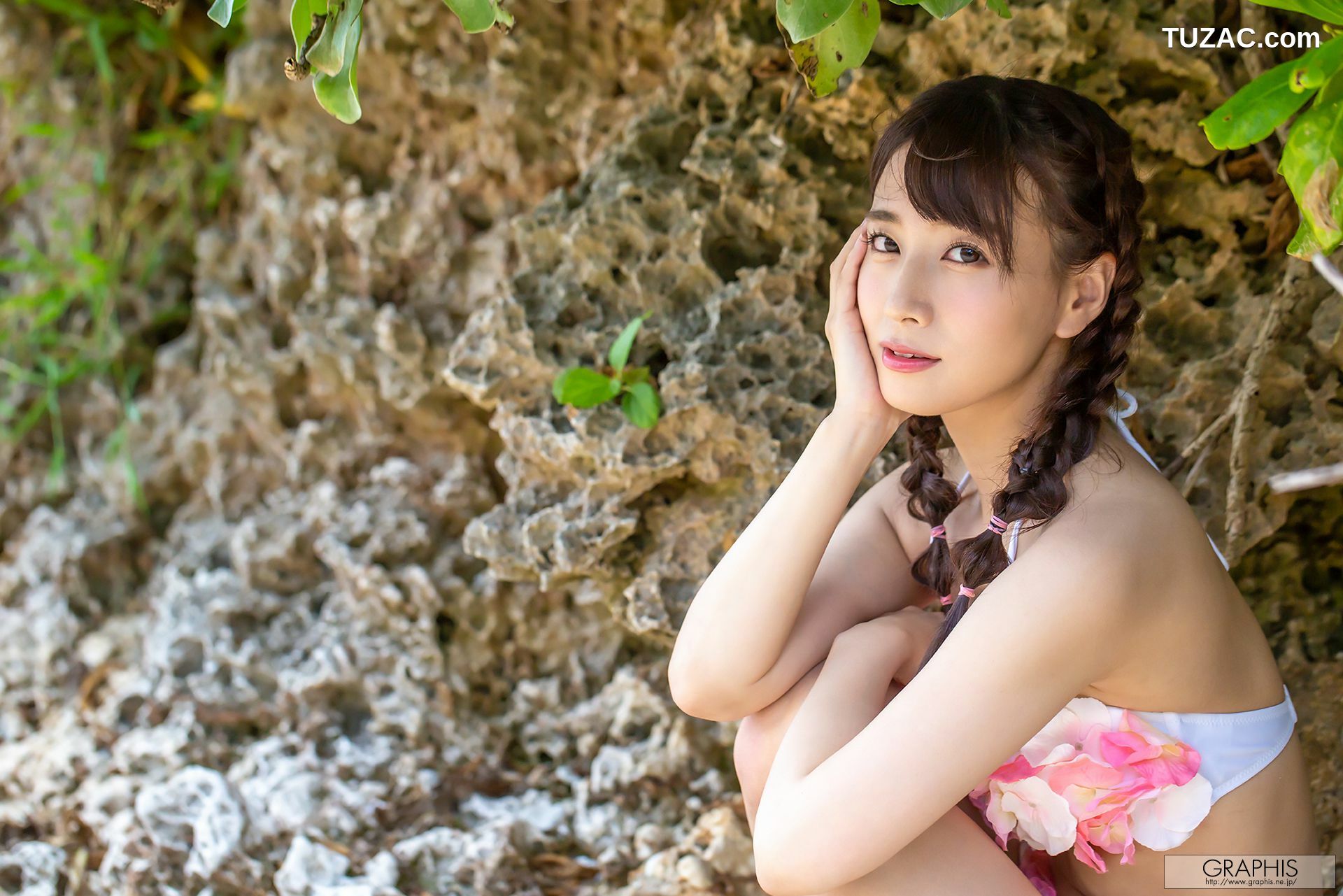 Graphis_初川みなみ《umikaze》 Gals457 写真集[46P]