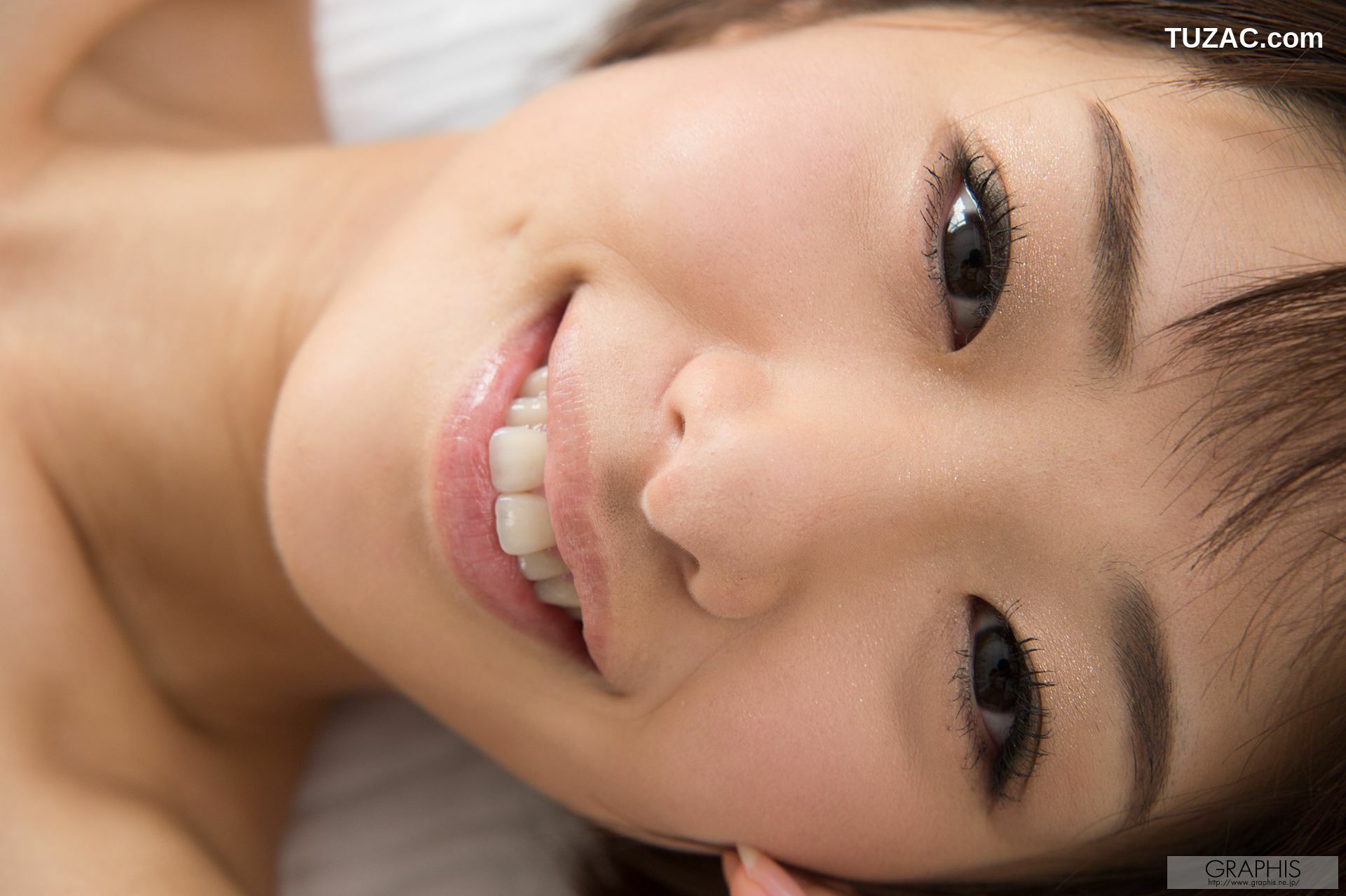 Graphis_川上奈々美《Better Sleep》 Gals 写真集[43P]