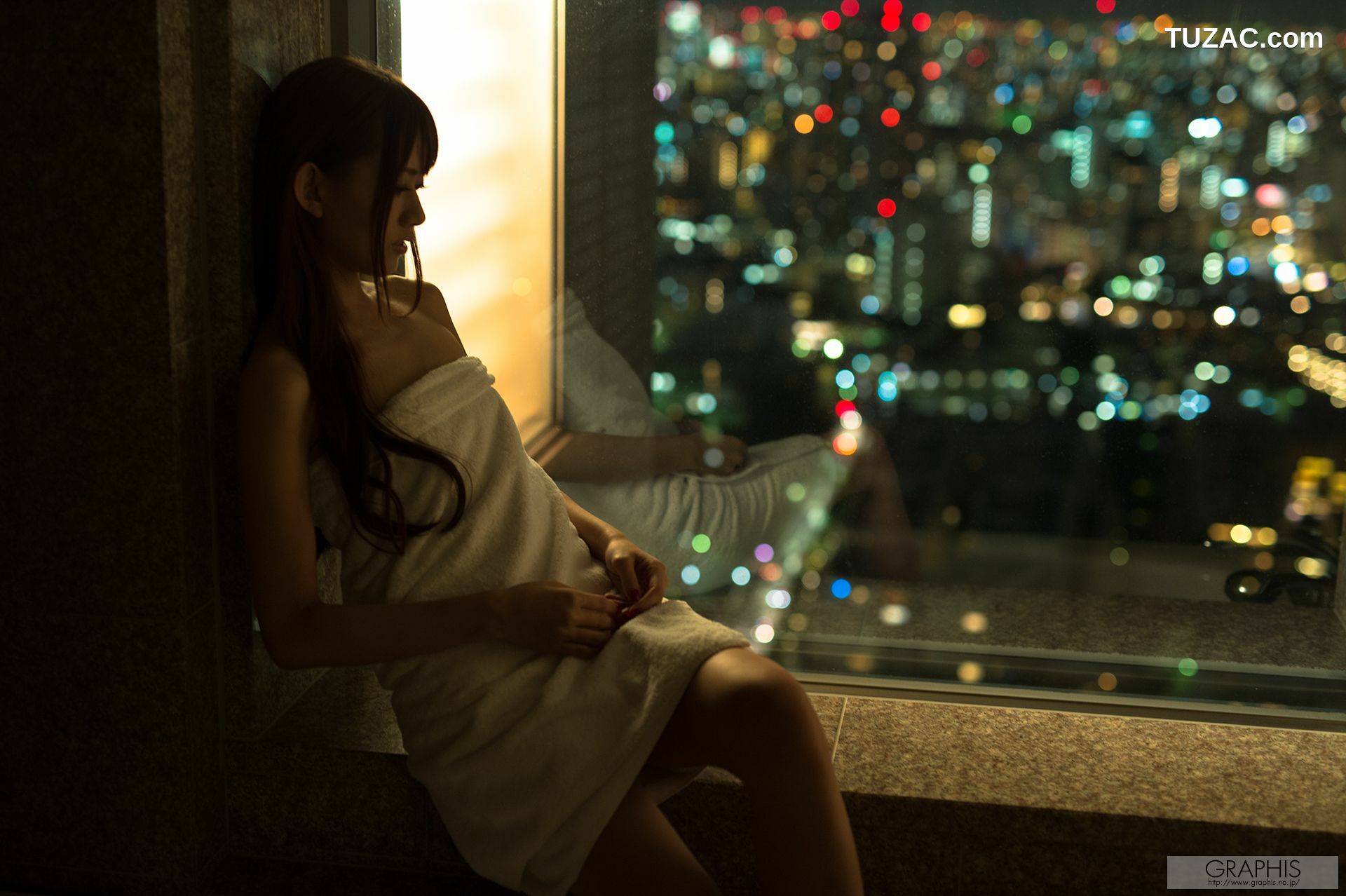 Graphis_希岛爱理《Silky》 Gals 写真集[74P]