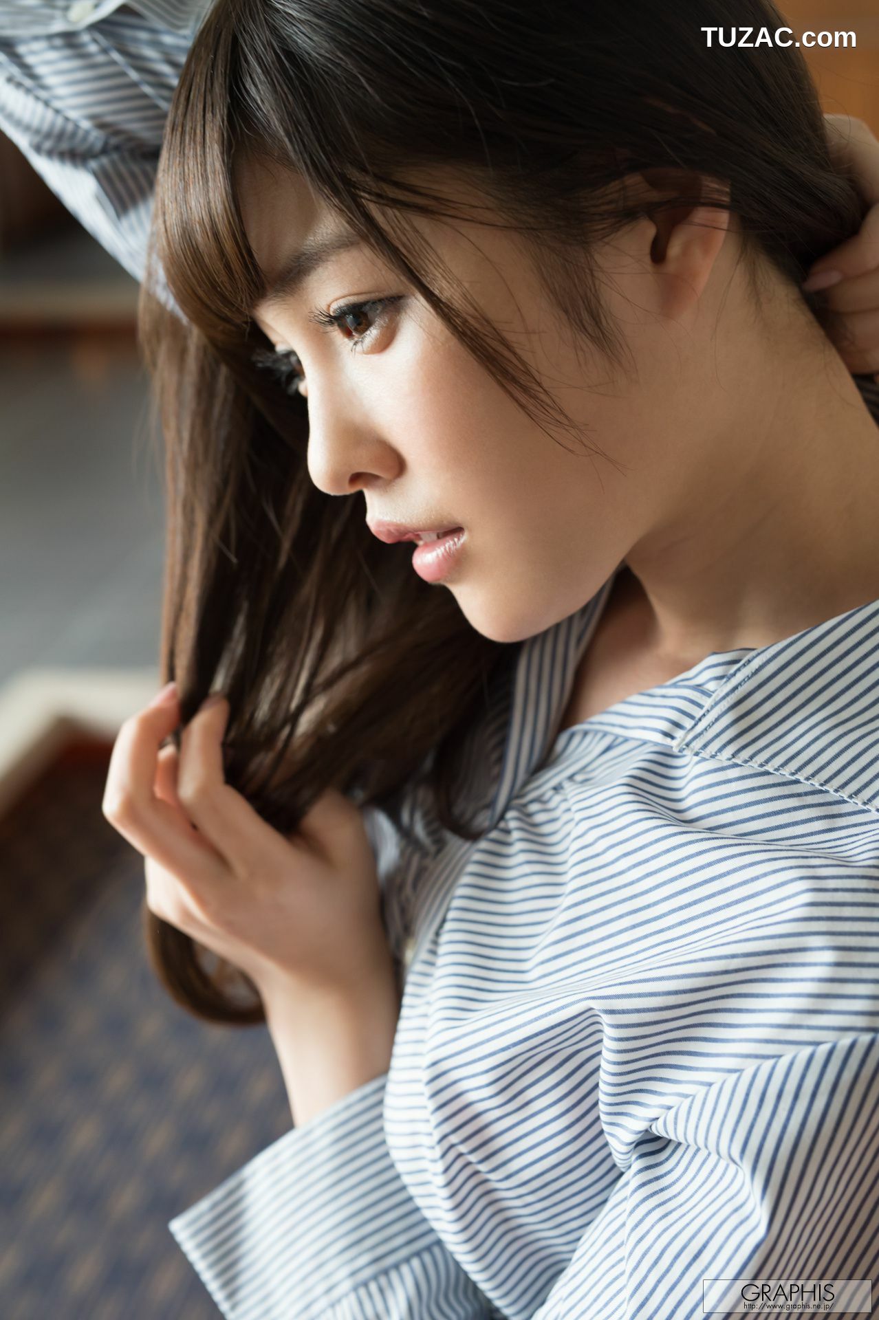 Graphis_橋本ありな《Angel whisper》 Gals 写真集[63P]