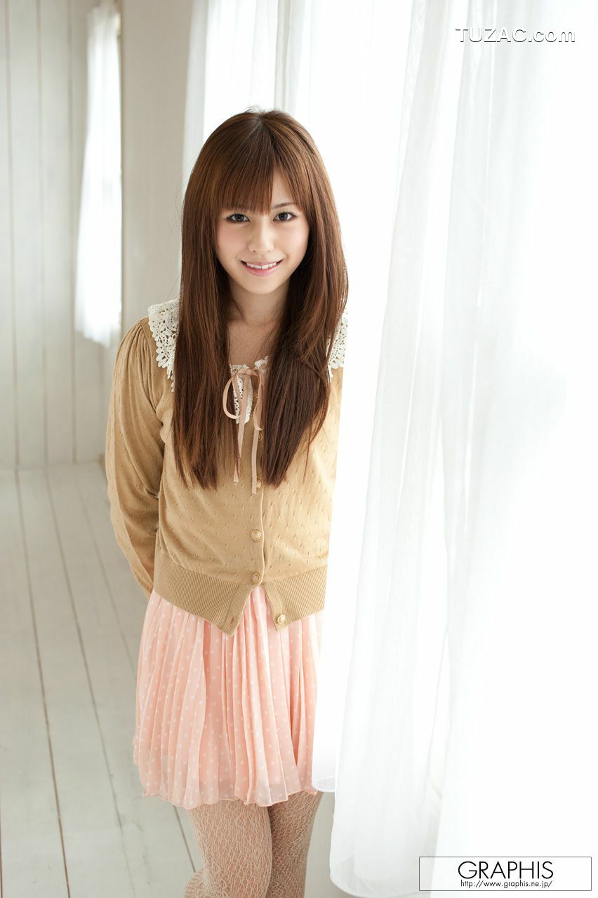 Graphis_瑠川リナ《Love Day》 Gals 写真集[64P]