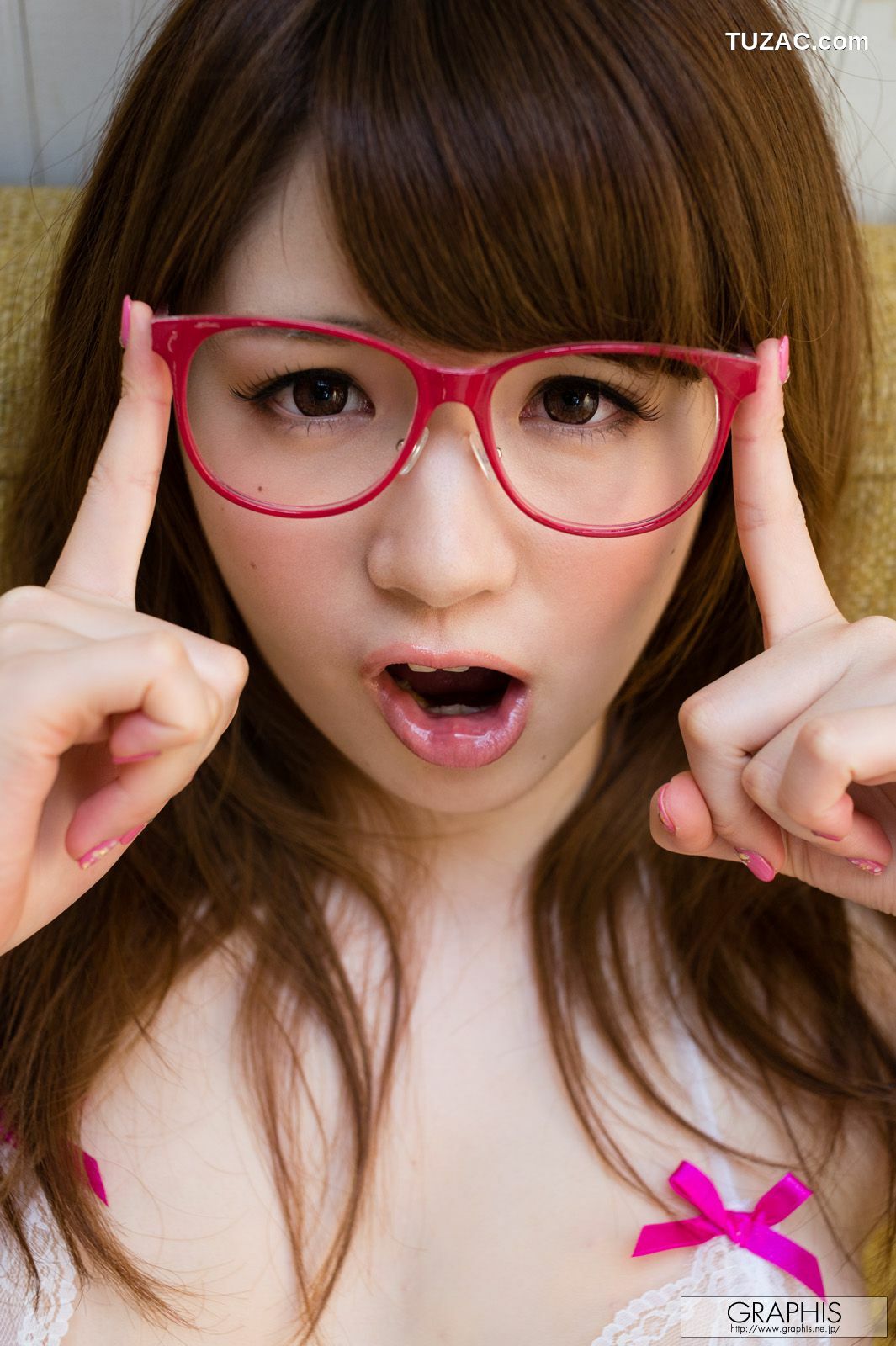 Graphis_西川ゆい/西川结衣 First Gravure 初脱ぎ娘 写真集[32P]
