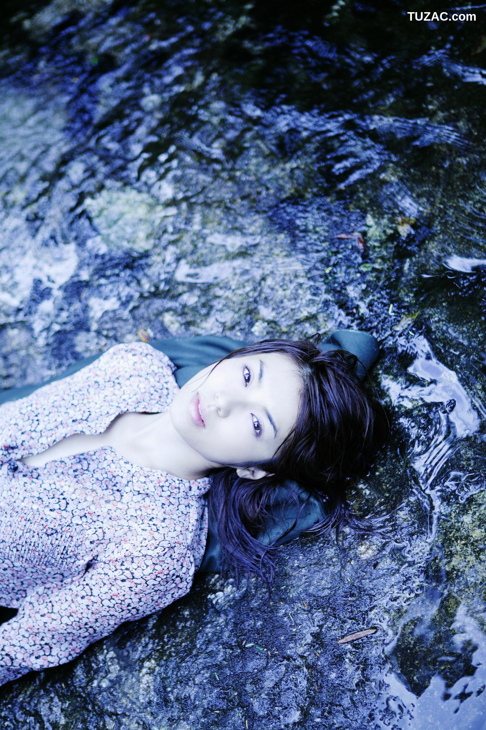 NS Eyes_ SF-No.412 内山理名 Rina Uchiyama 写真集[40P]