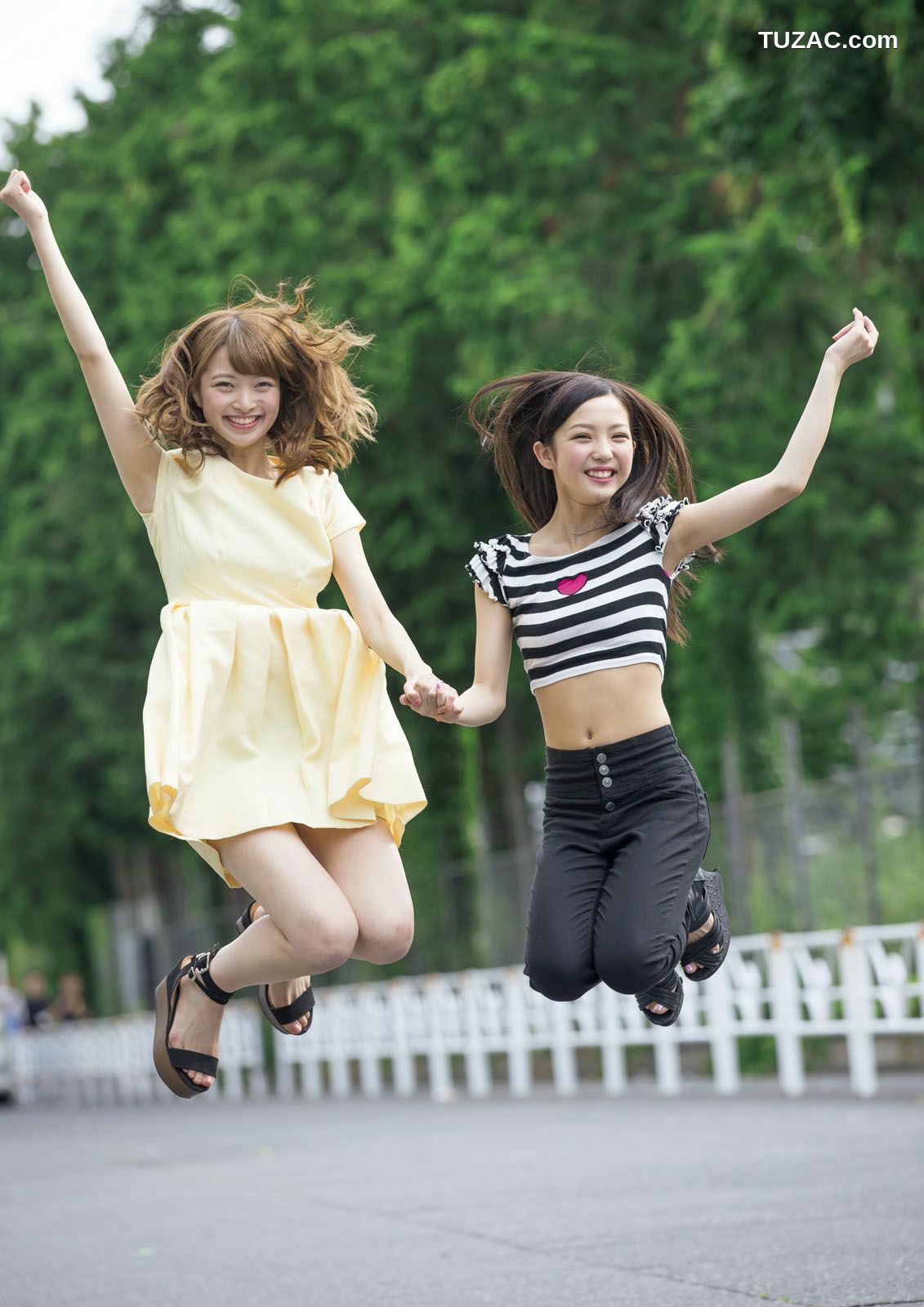 PB写真集_ ふわふわ 《ふわふわです》 写真集[102P]
