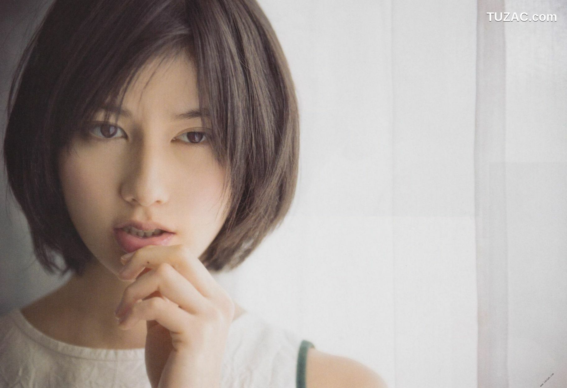 PB写真集_Ai Hashimoto 橋本愛《杂志图片》 写真合集 [105P]