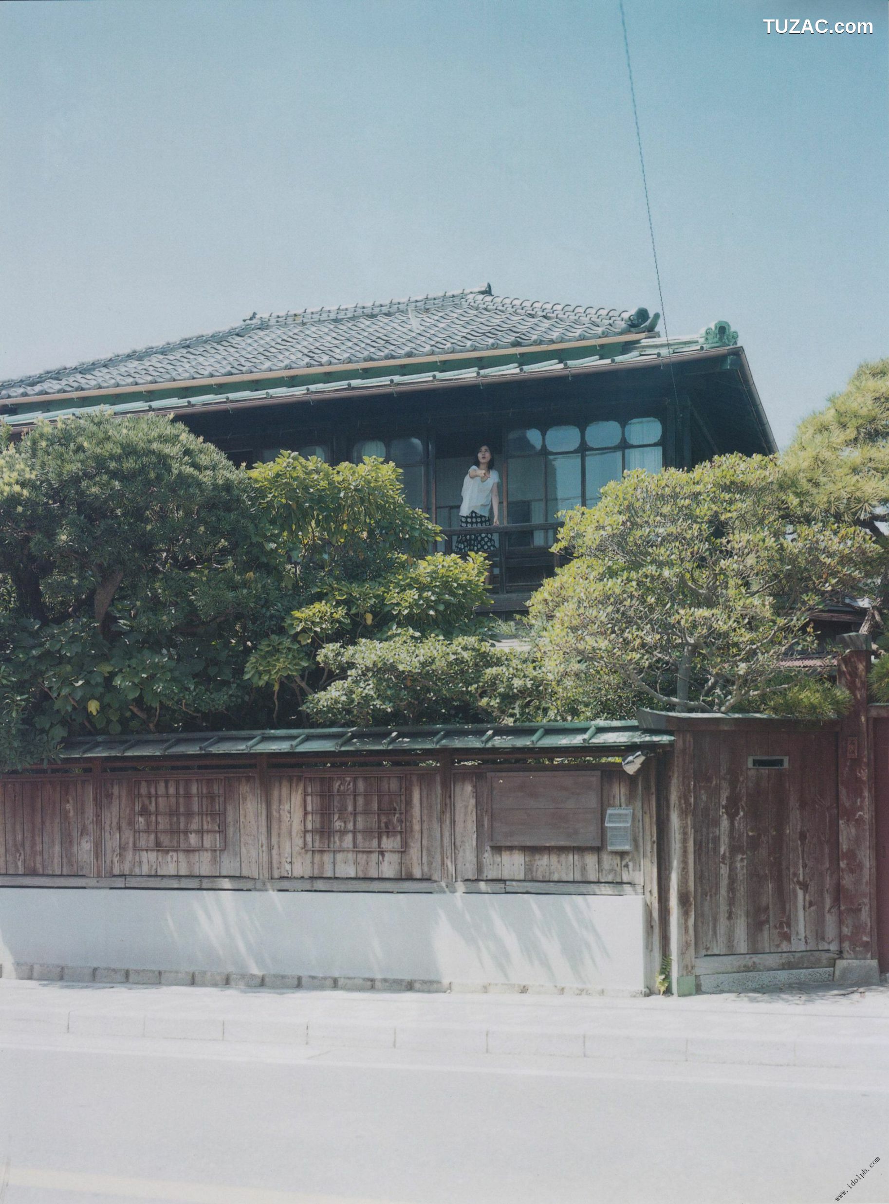 PB写真集_Ai Hashimoto 橋本愛《杂志图片》 写真合集 [105P]