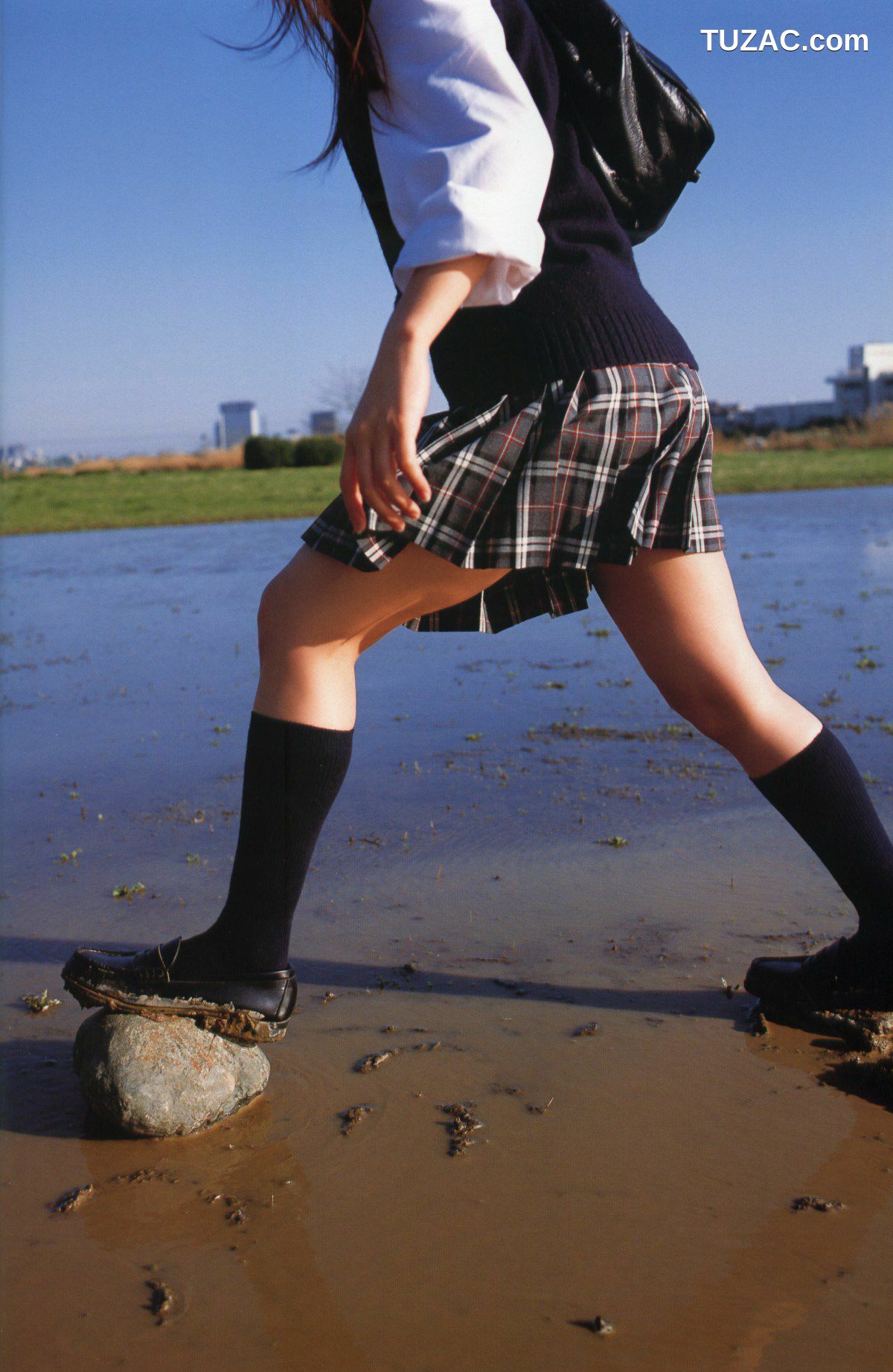 PB写真集_Takahashi Ai 高橋愛 《ai》 写真集[142P]