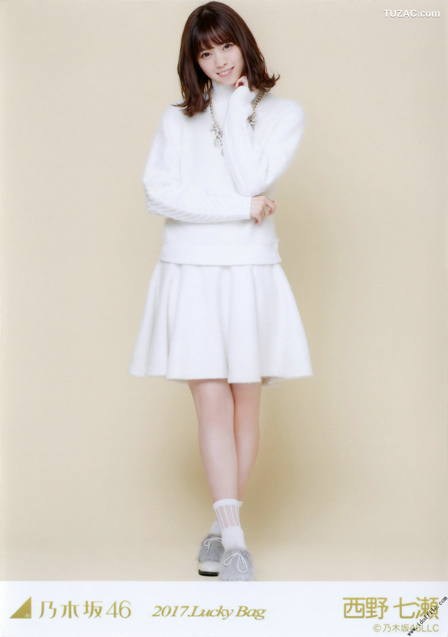 PB写真集_乃木坂46《CARD生写真》 写真集[145P]