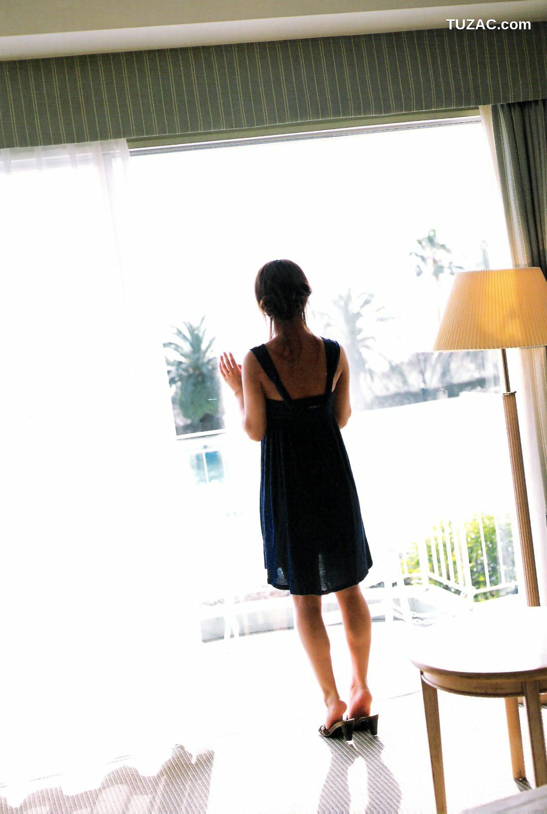 PB写真集_亀井絵里 《ERI》 写真集[134P]