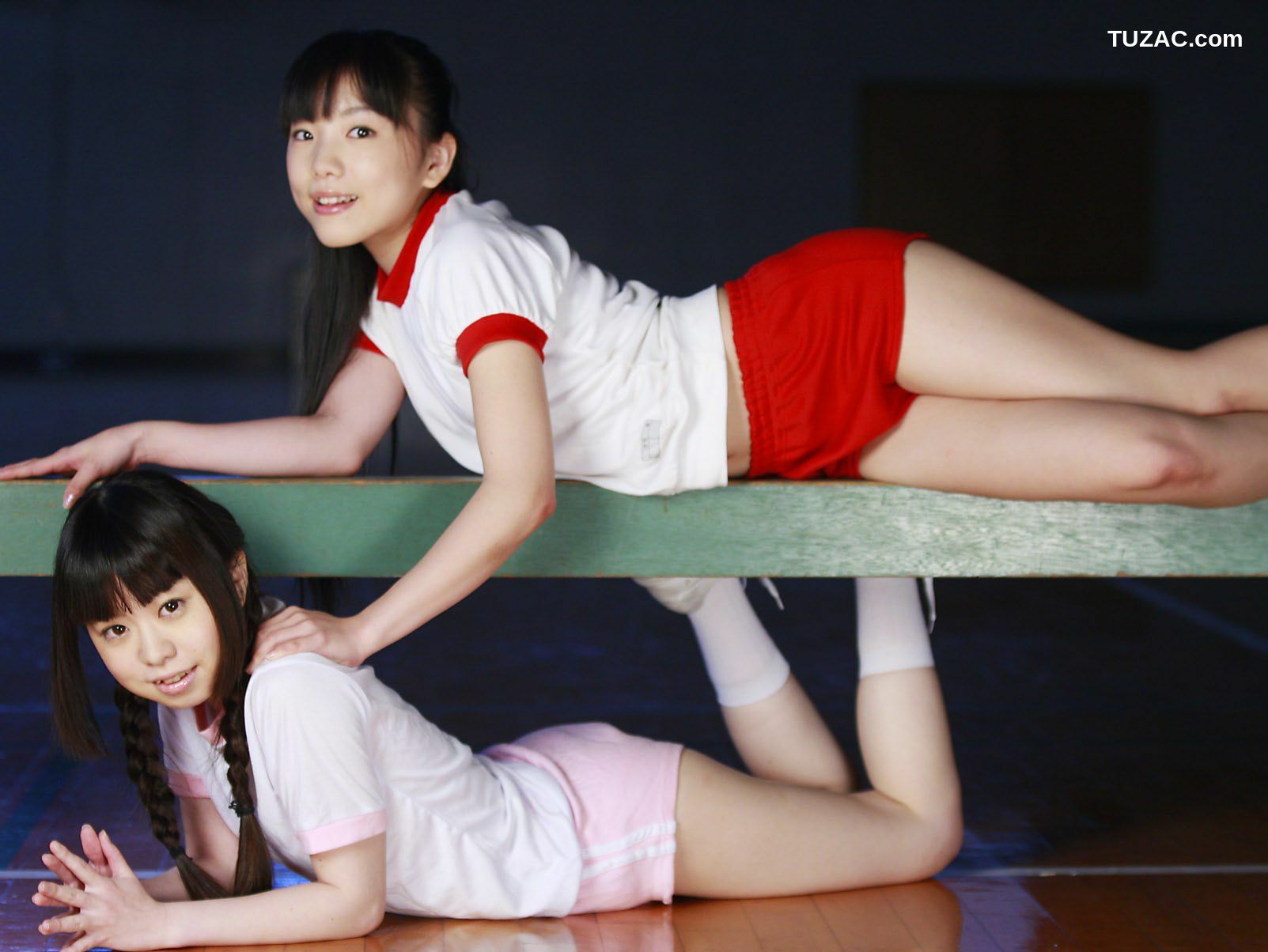 PB写真集_山本麻里菜、山本有沙 《ガールズダイアリー ドキドキ 有沙＆まりな》 [50P]