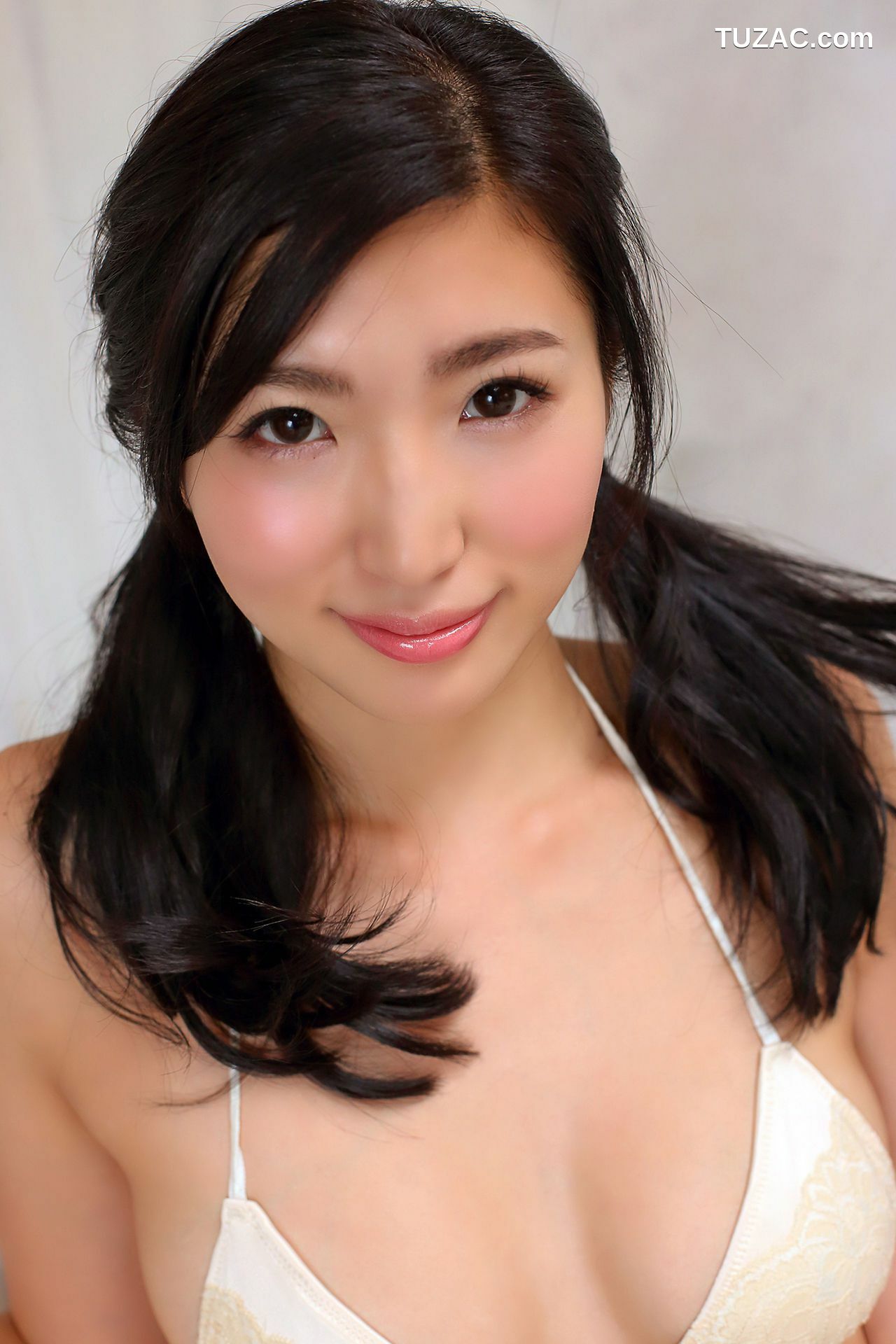 PB写真集_松嶋えいみ《至高の曲線美 松嶋えいみ 必撮！まるごと☆》 写真集[90P]