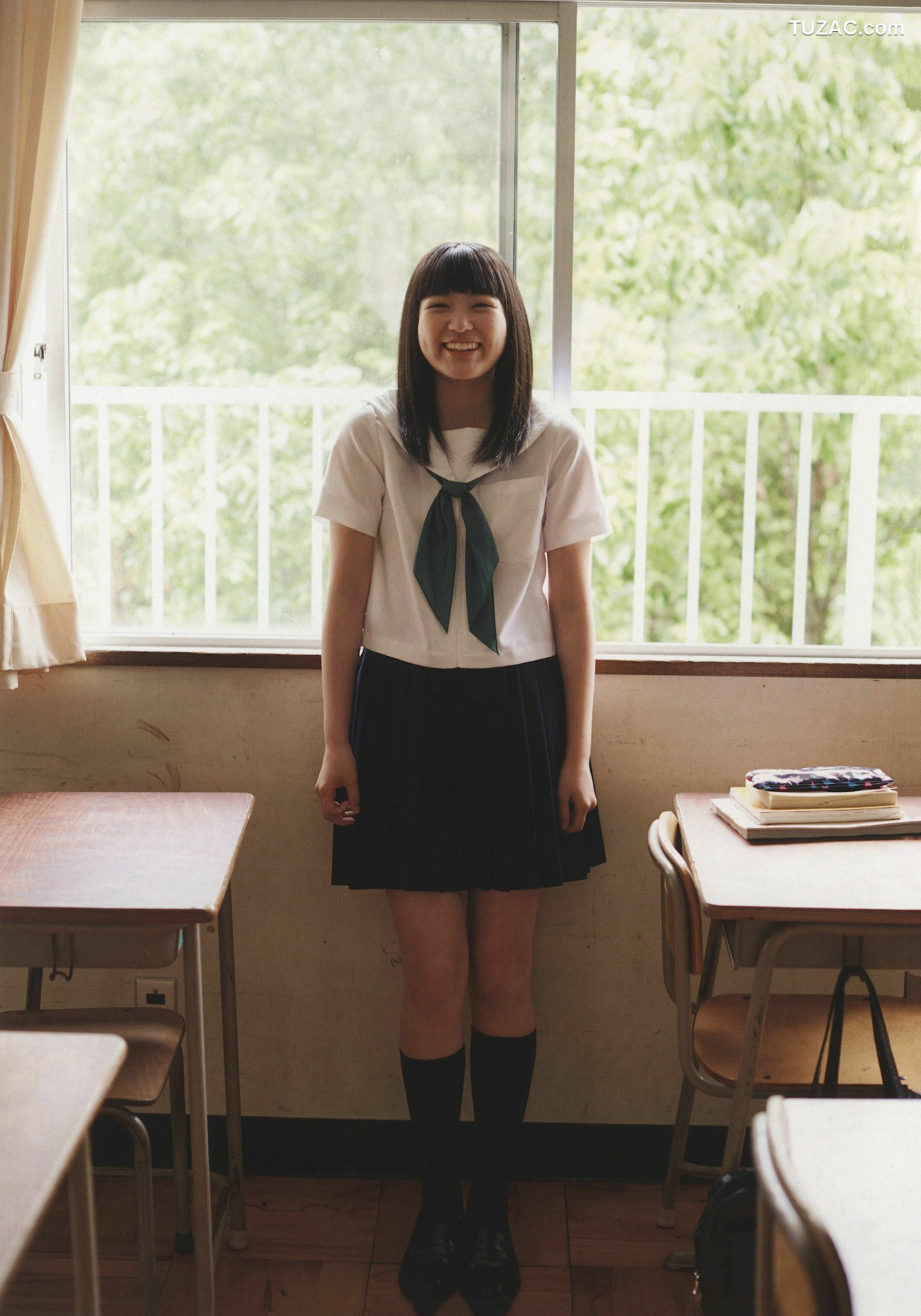 PB写真集_柏木ひなた《ひなた日和》 写真集[73P]