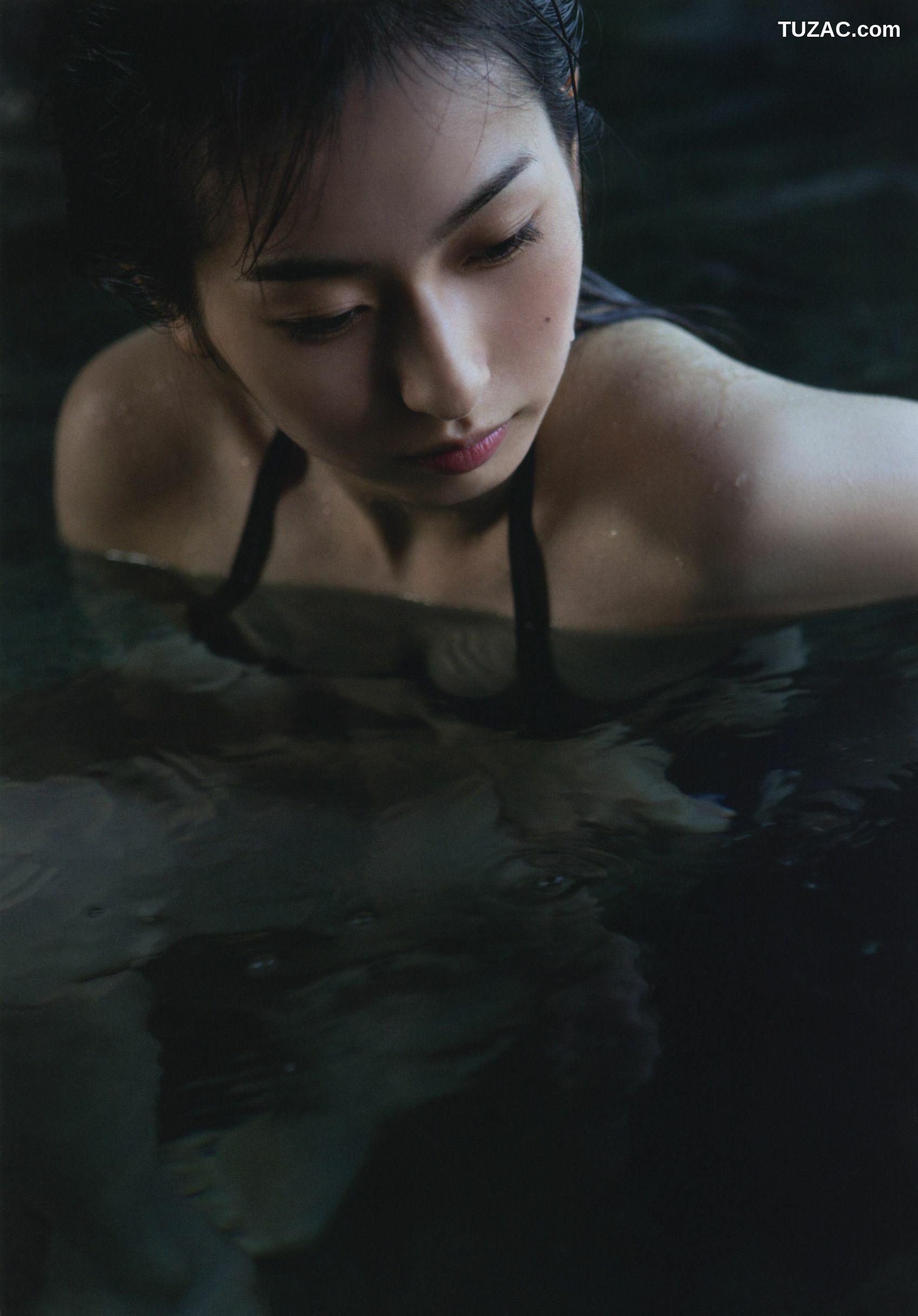 PB写真集_植村あかり/植村亚加莉《1024 AKARI》 写真集 [86P]