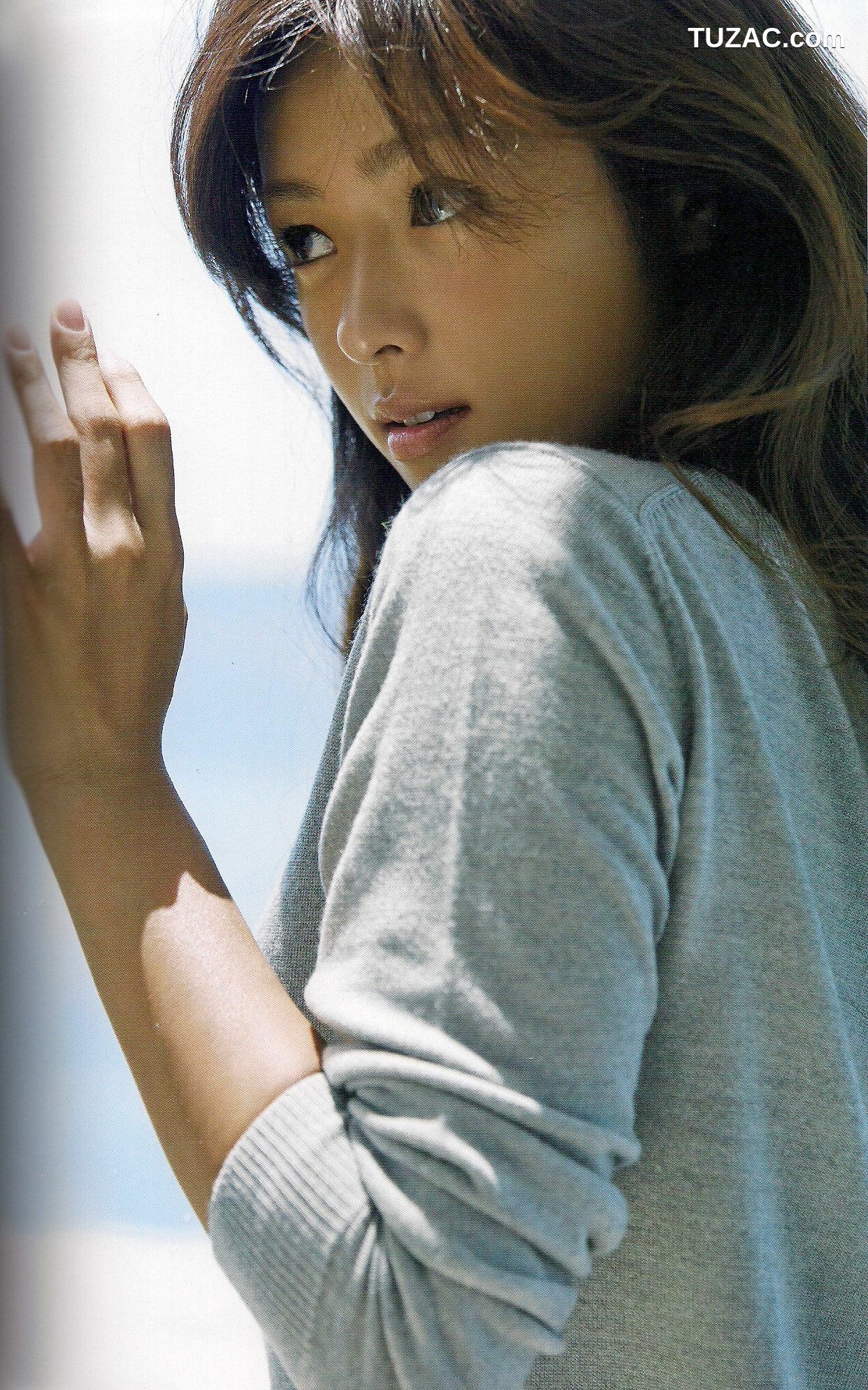 PB写真集_深田恭子 《Down to earth》 [129P]