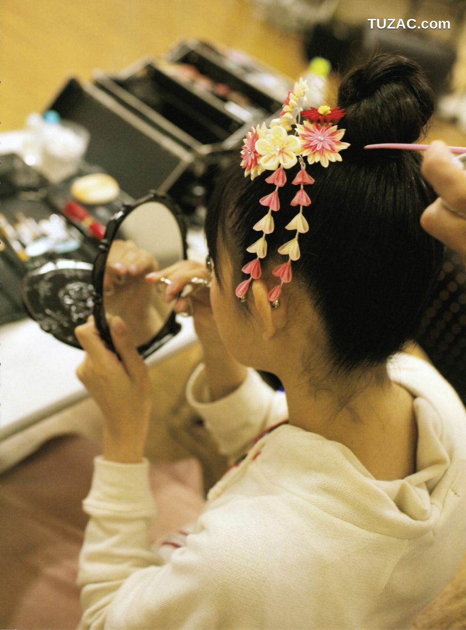 PB写真集_渡辺美优纪《みる神》 写真集[152P]