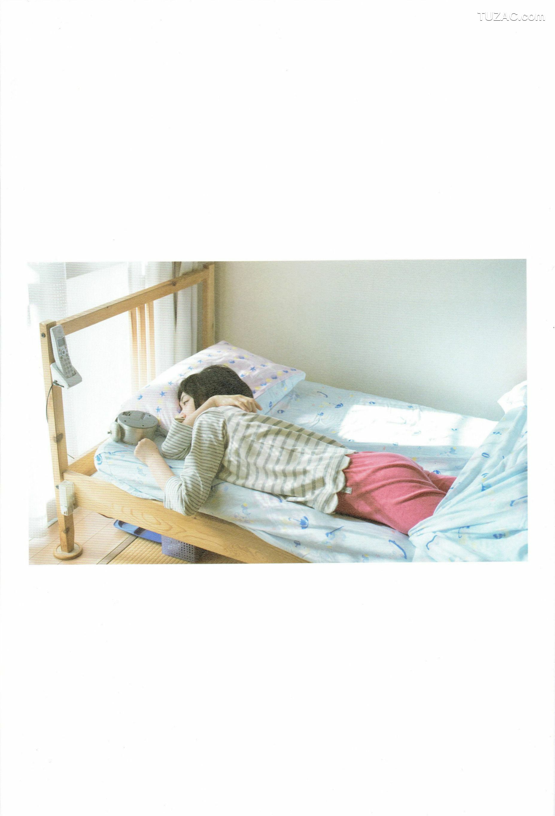 PB写真集_生駒里奈《君の足跡》 写真集 [126P]