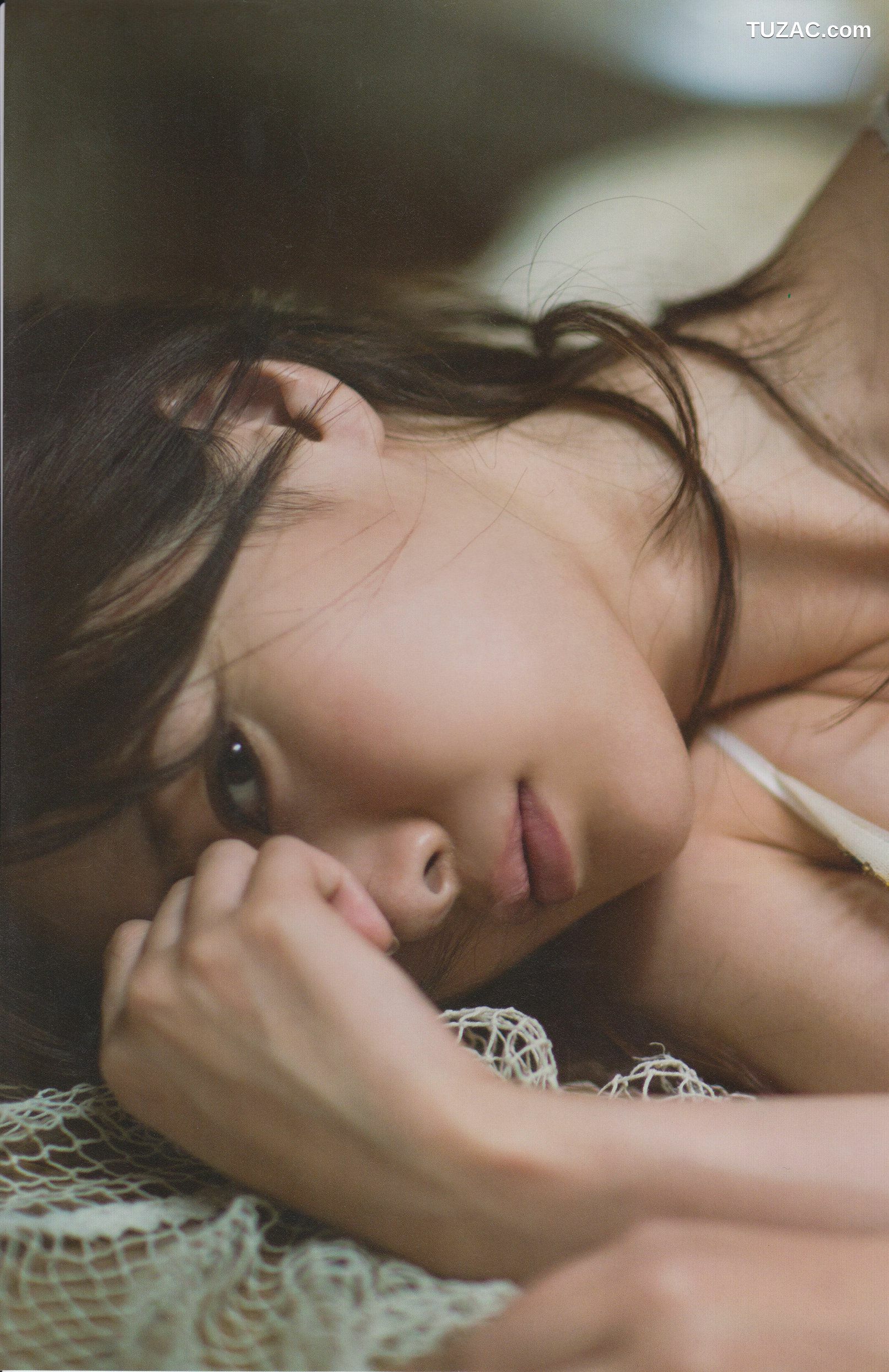 PB写真集_白石麻衣《清純な大人｣》 写真集[94P]