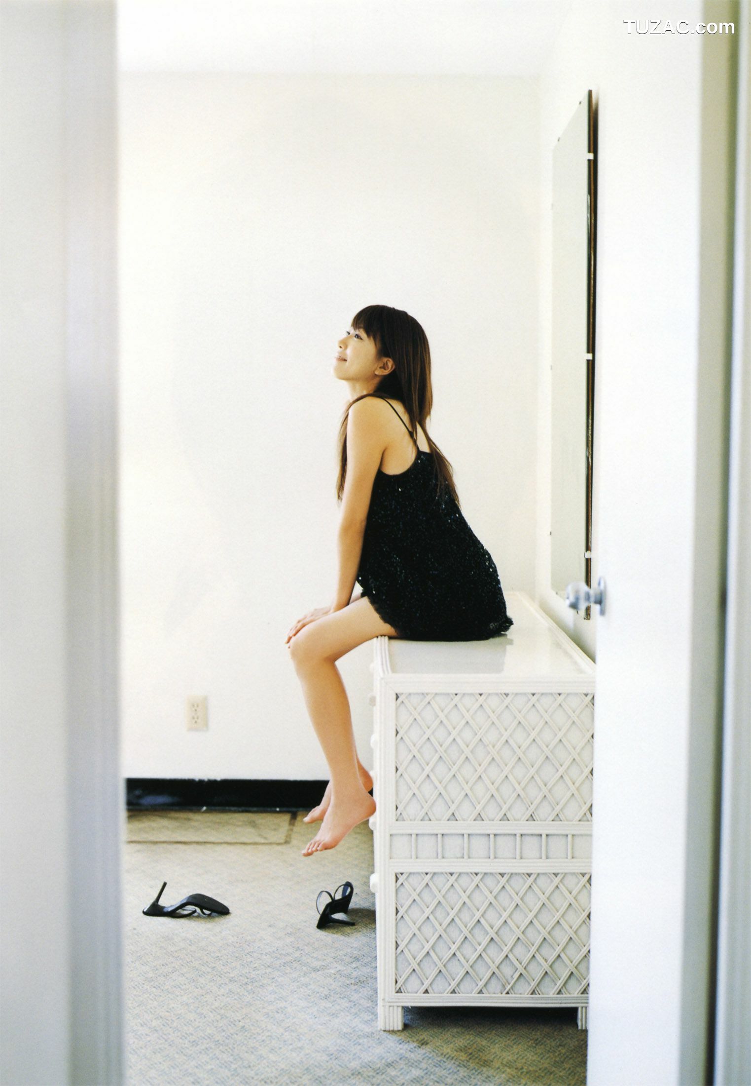 PB写真集_里田舞《My Life》 写真集[74P]