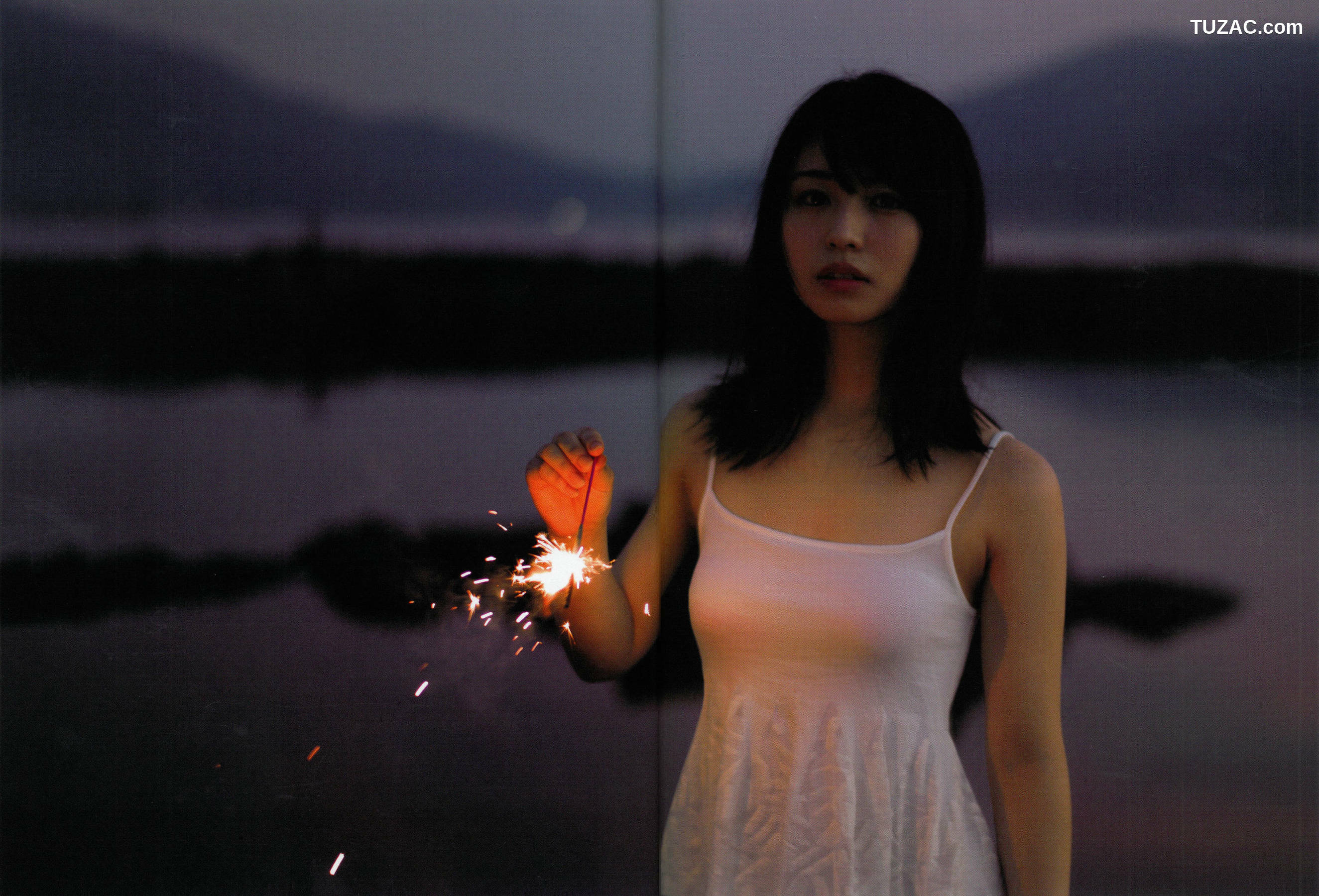 PB写真集_長濱ねる/长滨宁琉 1st《ここから》 写真集[123P]