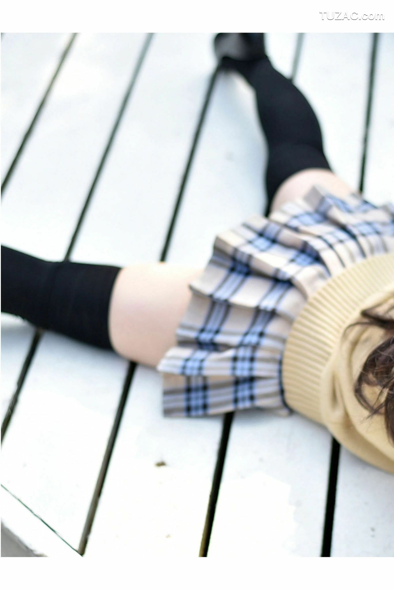 PB写真集_雨宮留菜 《女子校生 萌える絶対領域》 [100P]