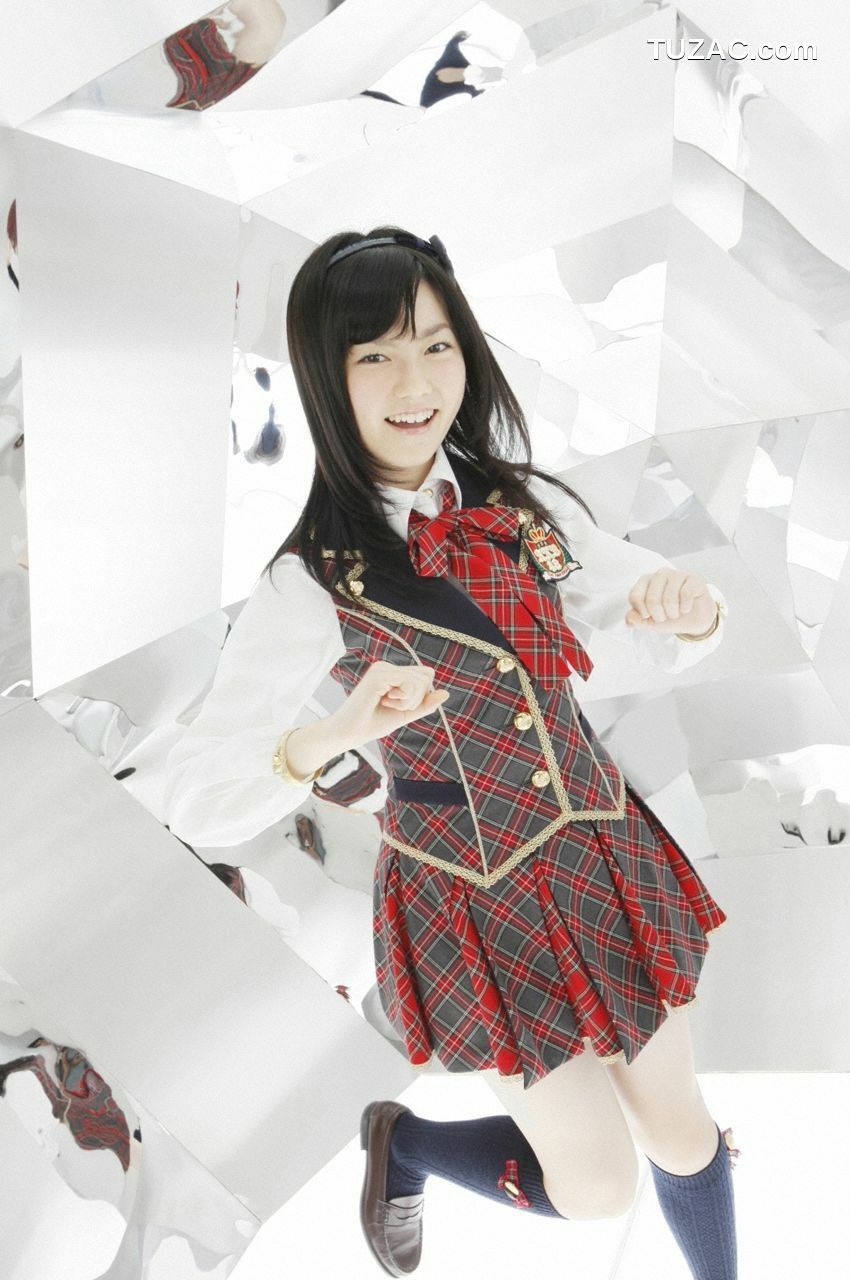 VYJ_AKB48《WORLD GIRLS》 写真集[37P]