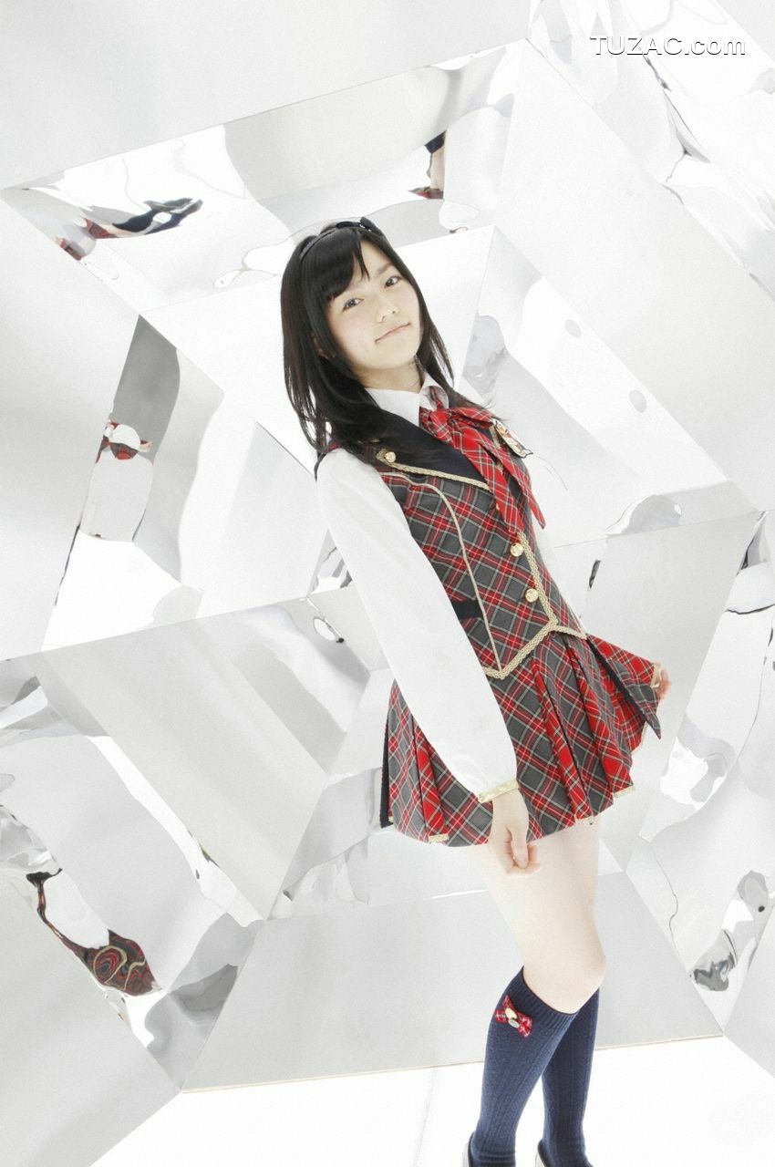 VYJ_AKB48《WORLD GIRLS》 写真集[37P]