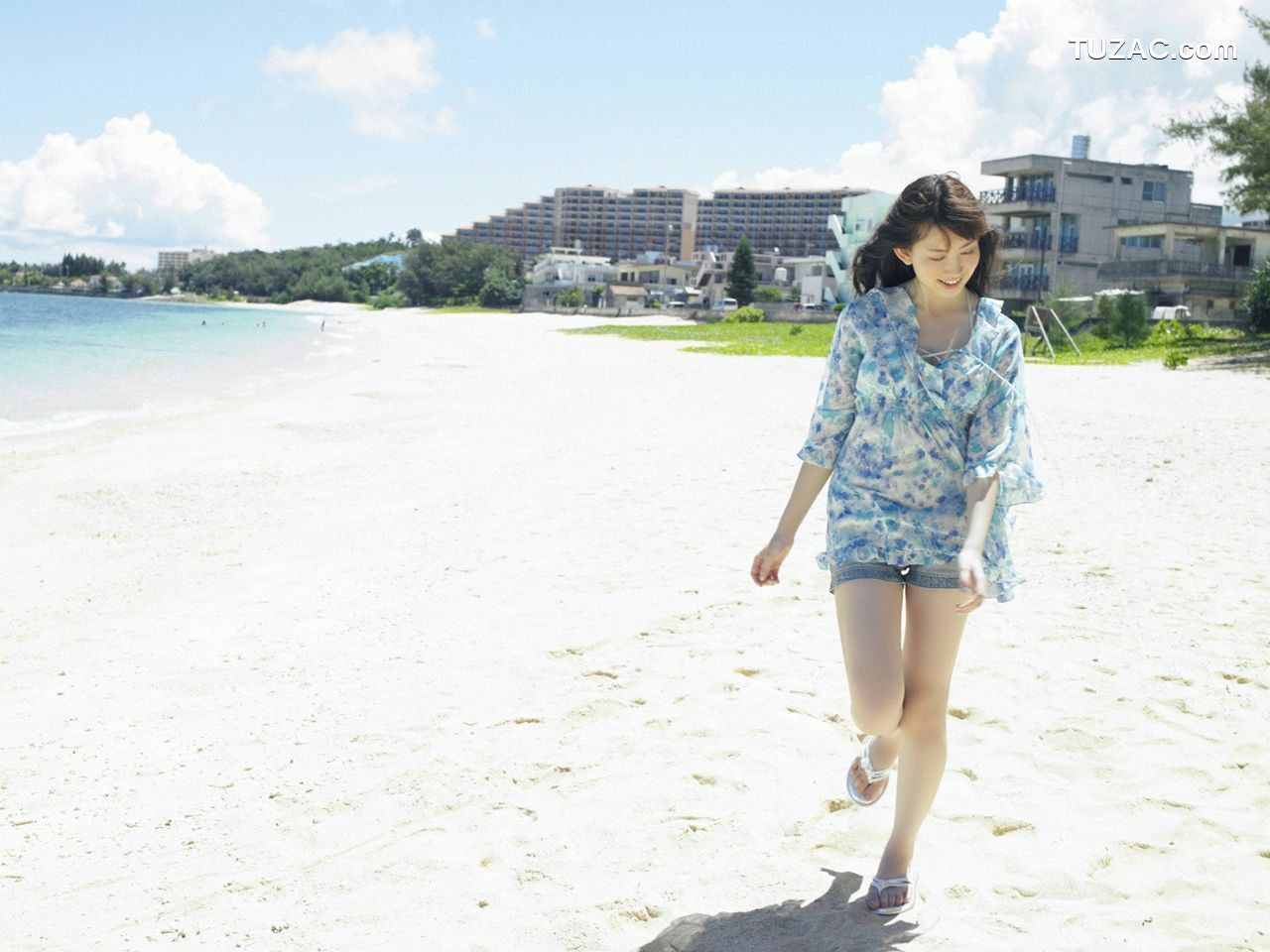 WPB写真_小嶋陽菜《こじはる》 Deluxe 写真集[91P]