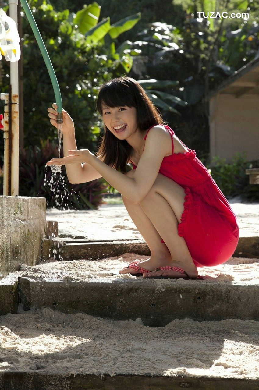 WPB写真_小池里奈『18歳の彼女』 No.141 写真集[105P]