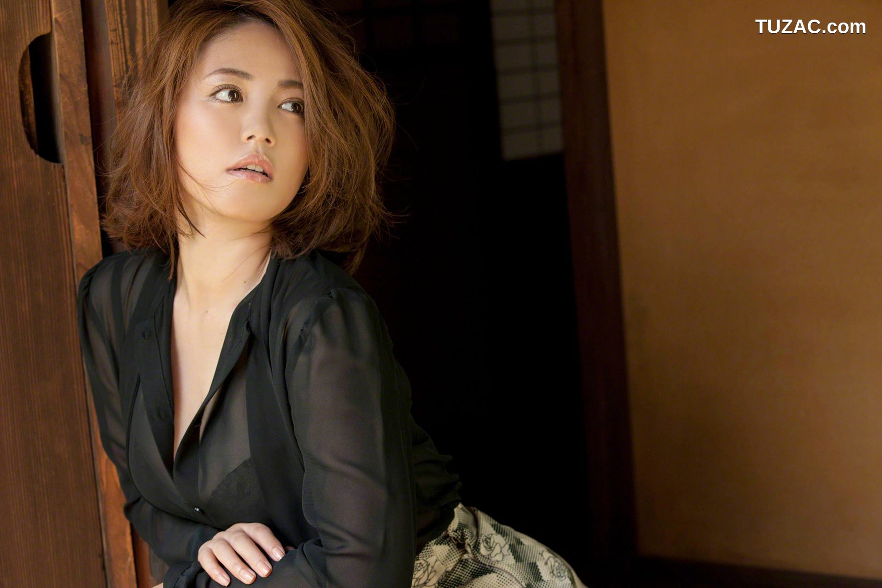 Wanibooks_ NO.120 Sayaka Isoyama 矶山沙也加/磯山さやか 写真集[161P]