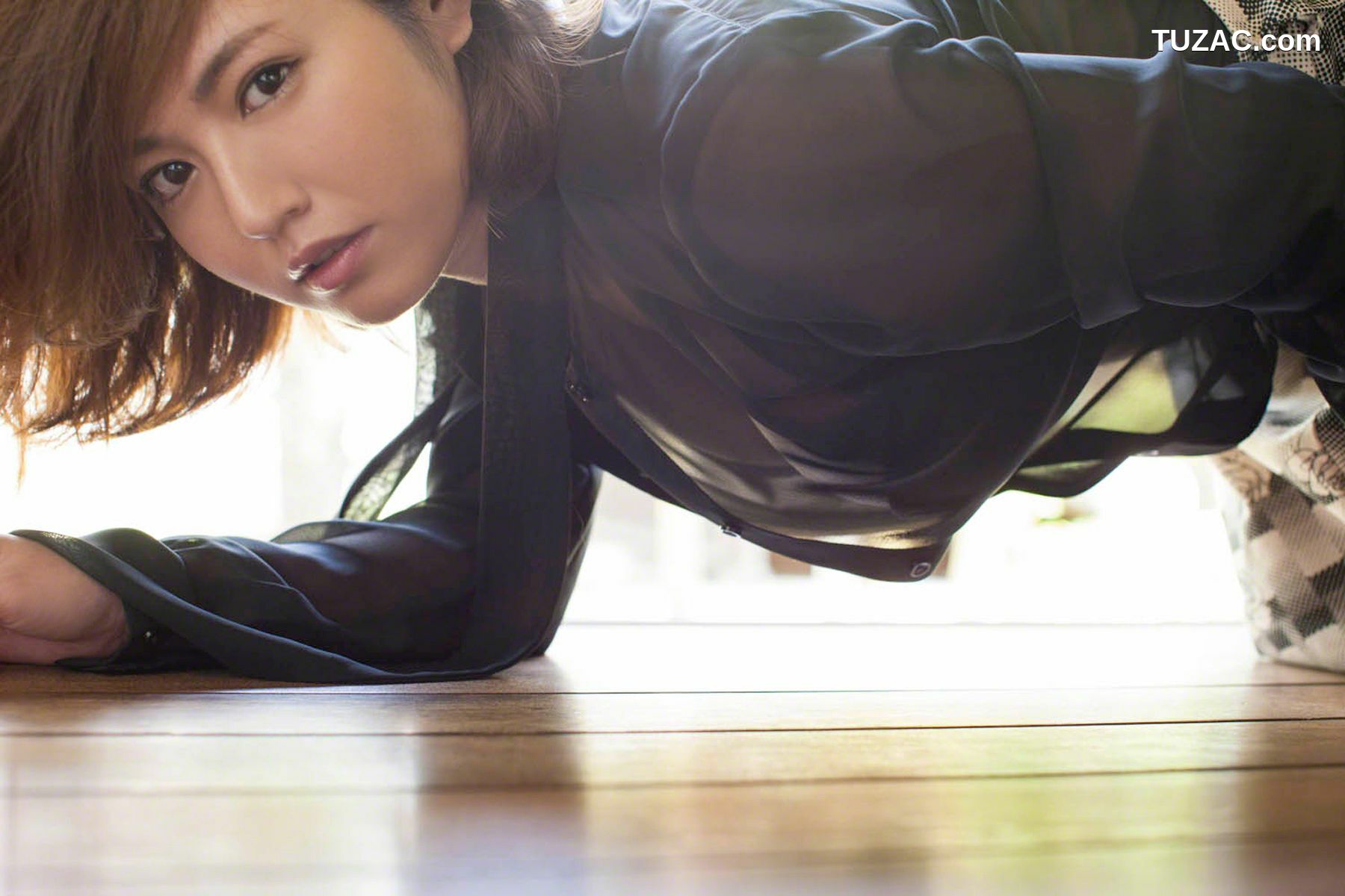 Wanibooks_ NO.120 Sayaka Isoyama 矶山沙也加/磯山さやか 写真集[161P]
