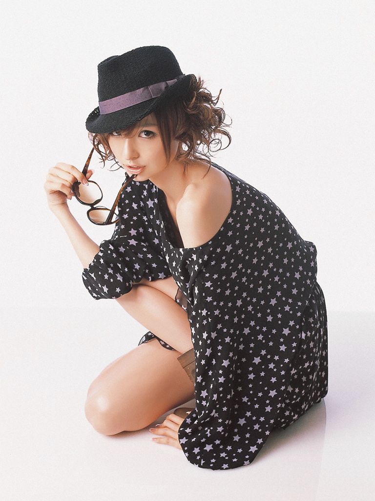 Wanibooks_ NO.51 Mariko Shinoda 篠田麻里子 写真集[196P]