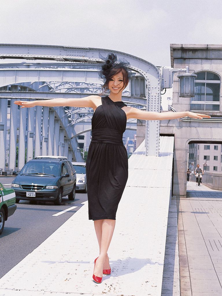 Wanibooks_ NO.51 Mariko Shinoda 篠田麻里子 写真集[196P]