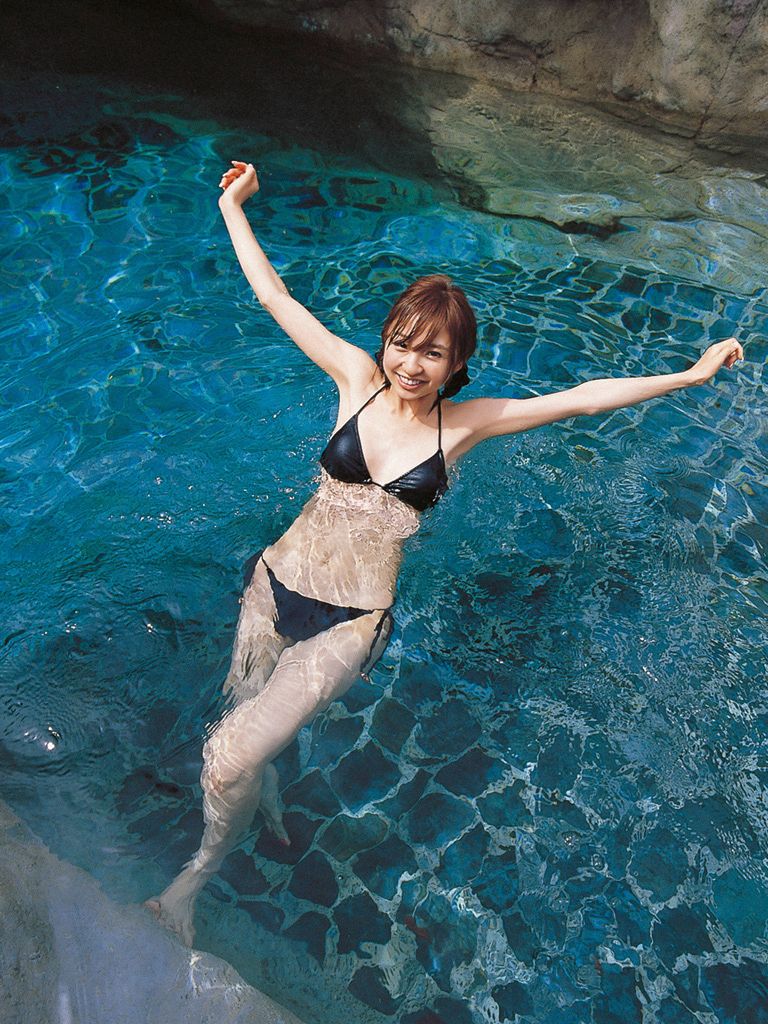 Wanibooks_ NO.51 Mariko Shinoda 篠田麻里子 写真集[196P]