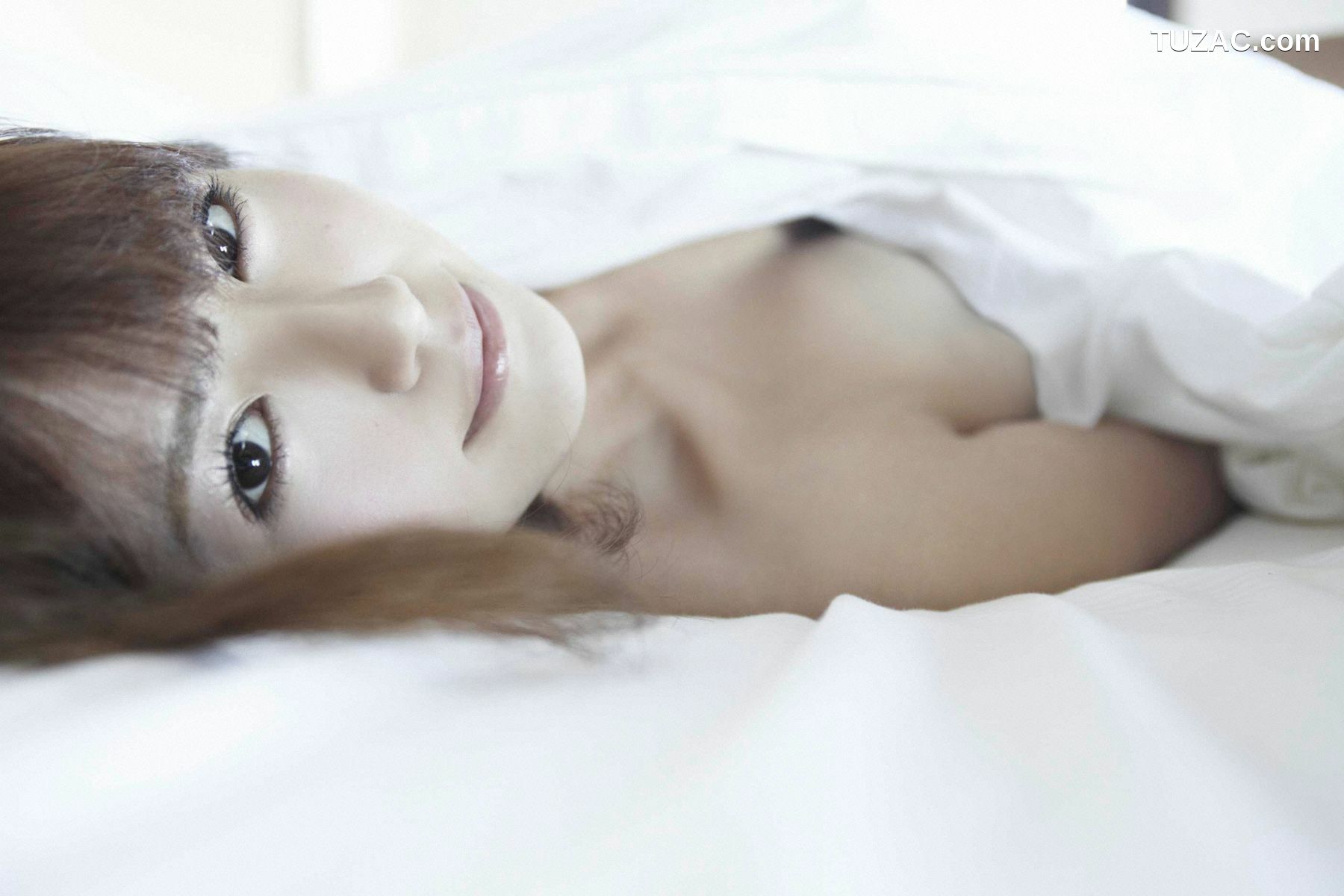 Wanibooks_ NO.83 Sayaka Isoyama 矶山沙也加/矶山さやか 写真集[172P]
