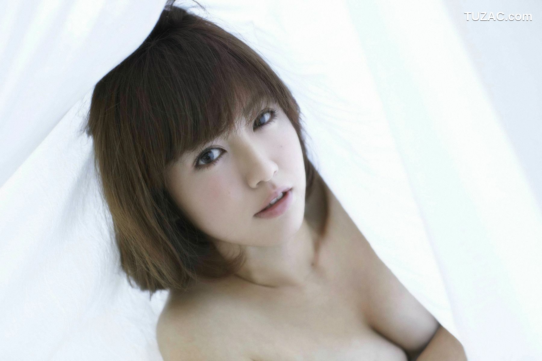 Wanibooks_ NO.83 Sayaka Isoyama 矶山沙也加/矶山さやか 写真集[172P]