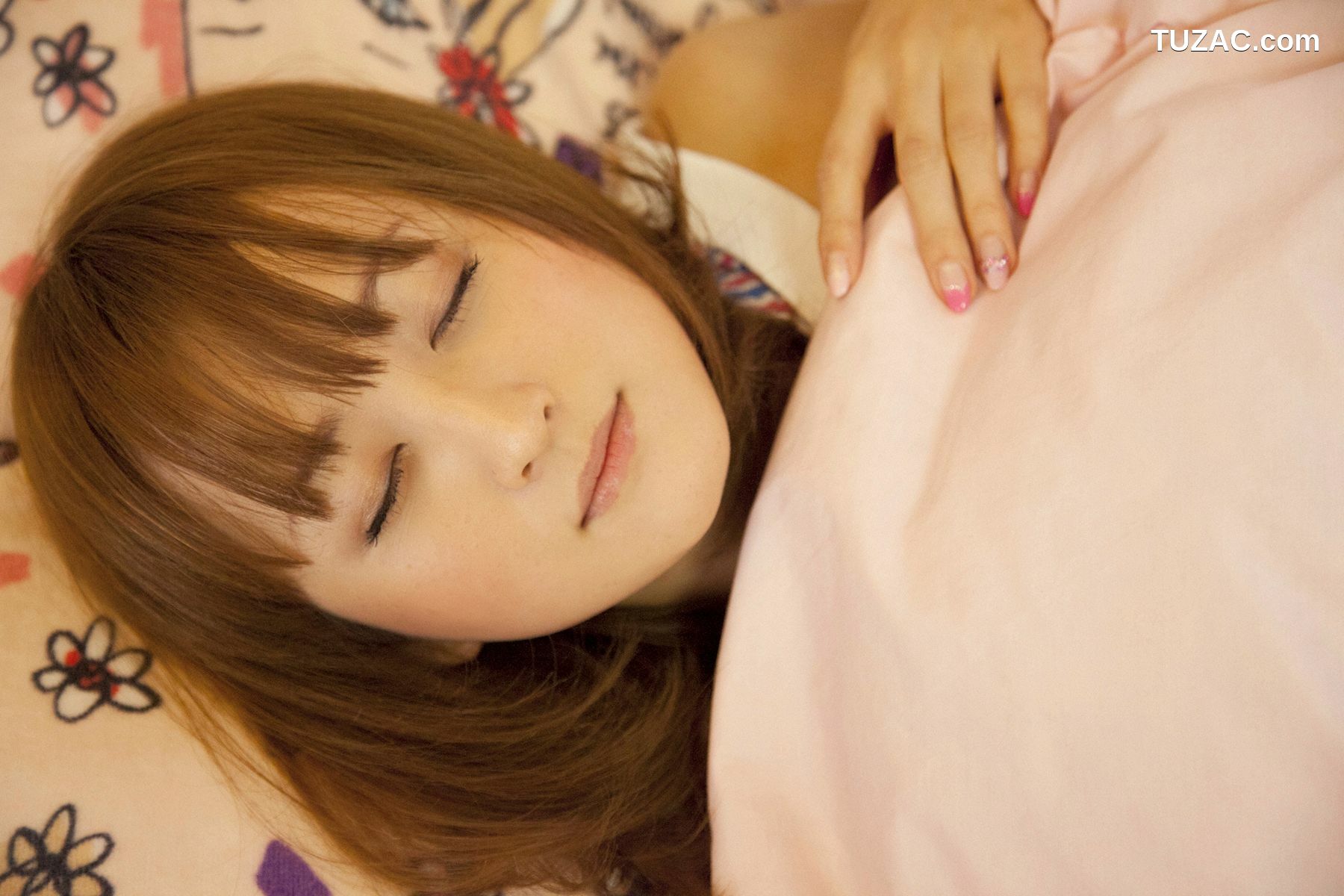 Wanibooks_ NO.85 Ayaka Komatsu 小松彩夏 写真集[205P]