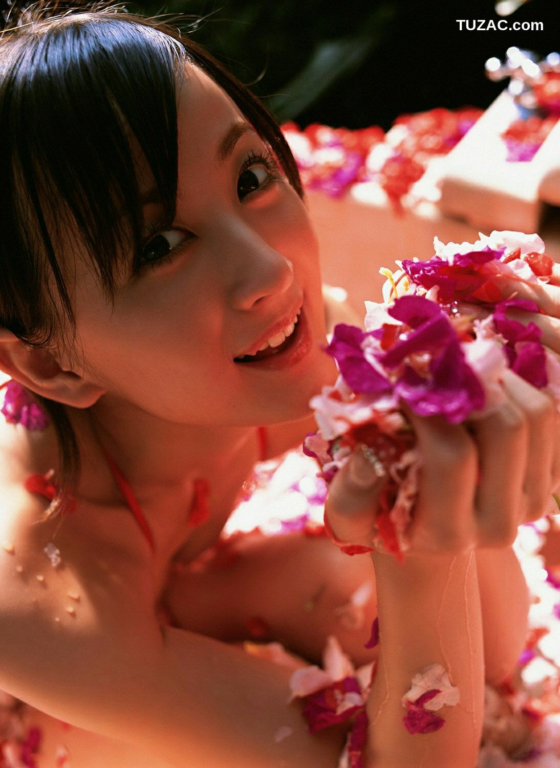 YS Web_ Vol.250 Ayaka Komatsu 小松彩夏 写真集[71P]