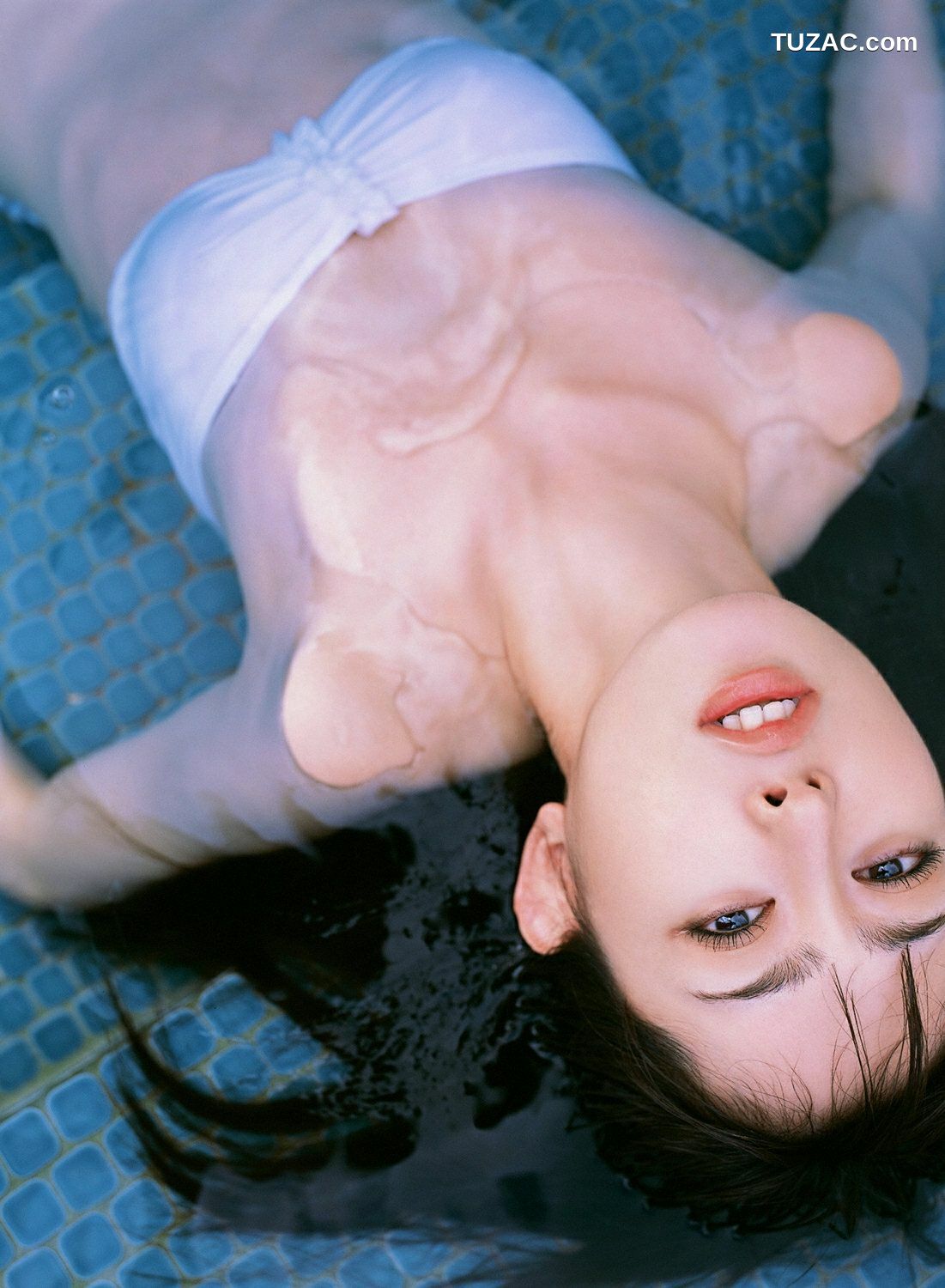 YS Web_ Vol.261 Rina Akiyama 秋山莉奈 写真集[70P]