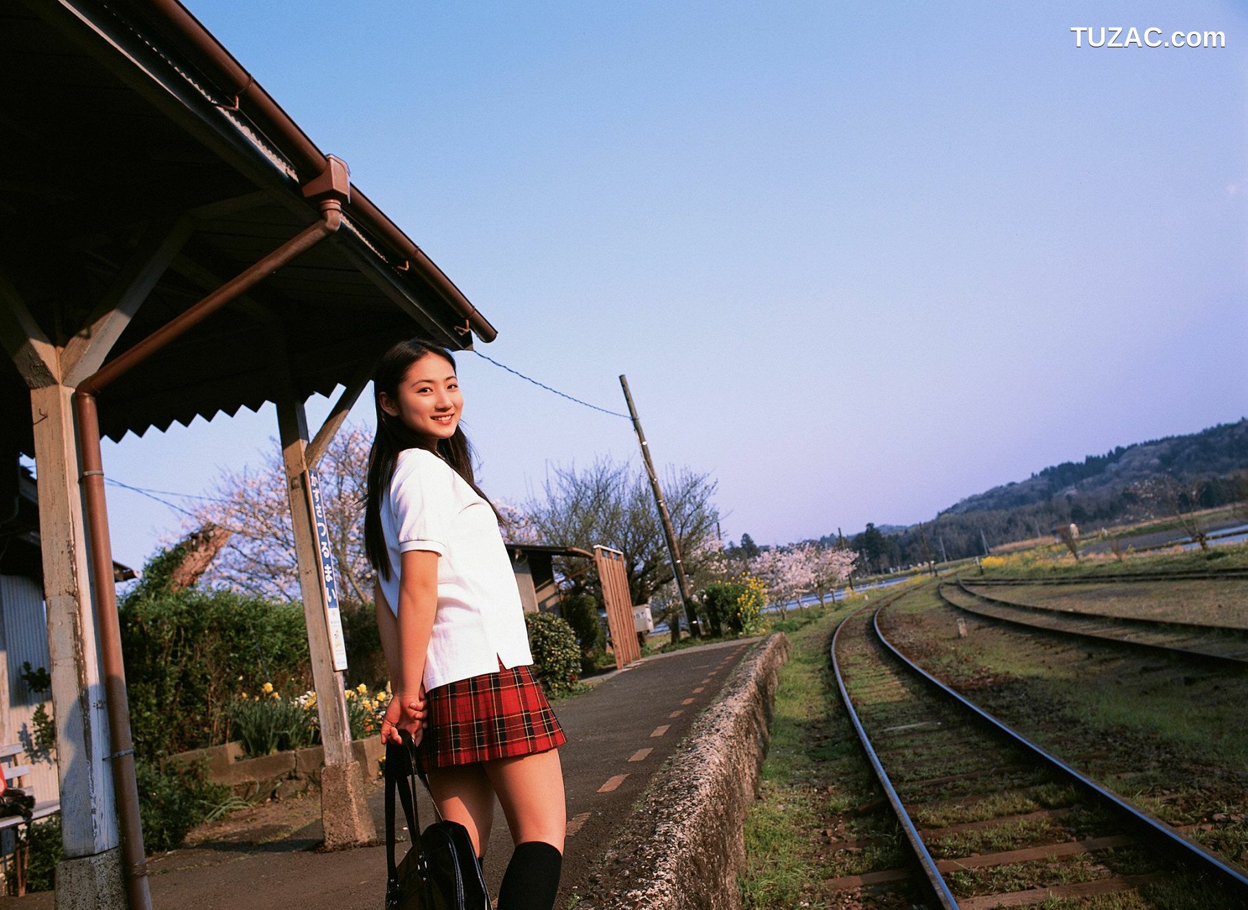 YS Web_入江紗綾《放課後の冒険》写真集 Vol.310[124P]