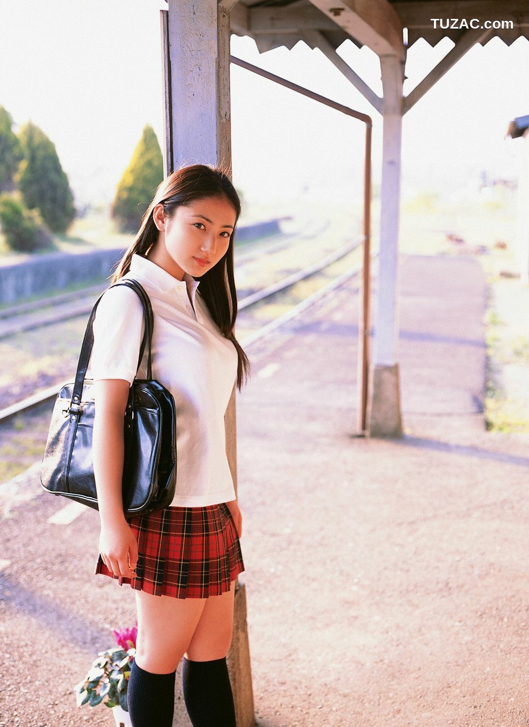 YS Web_入江紗綾《放課後の冒険》写真集 Vol.310[124P]