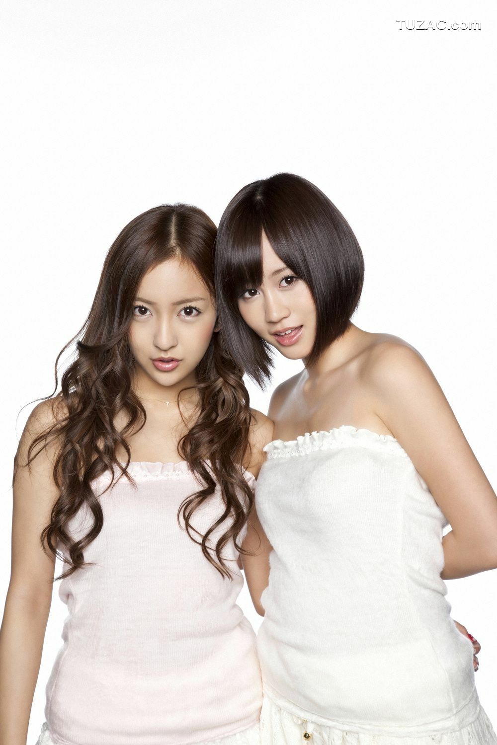 YS Web_前田敦子/板野友美《あっちゃん ともちん、ふたりで&hellip;》写真集 Vol.401[55P]