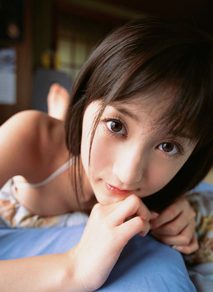 YS Web_小松彩夏《オトナ？コドモ？》写真集 Vol.135[81P]