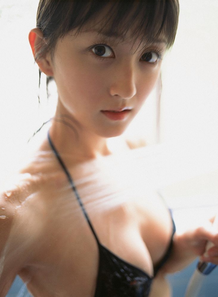 YS Web_小松彩夏《オトナ？コドモ？》写真集 Vol.135[81P]