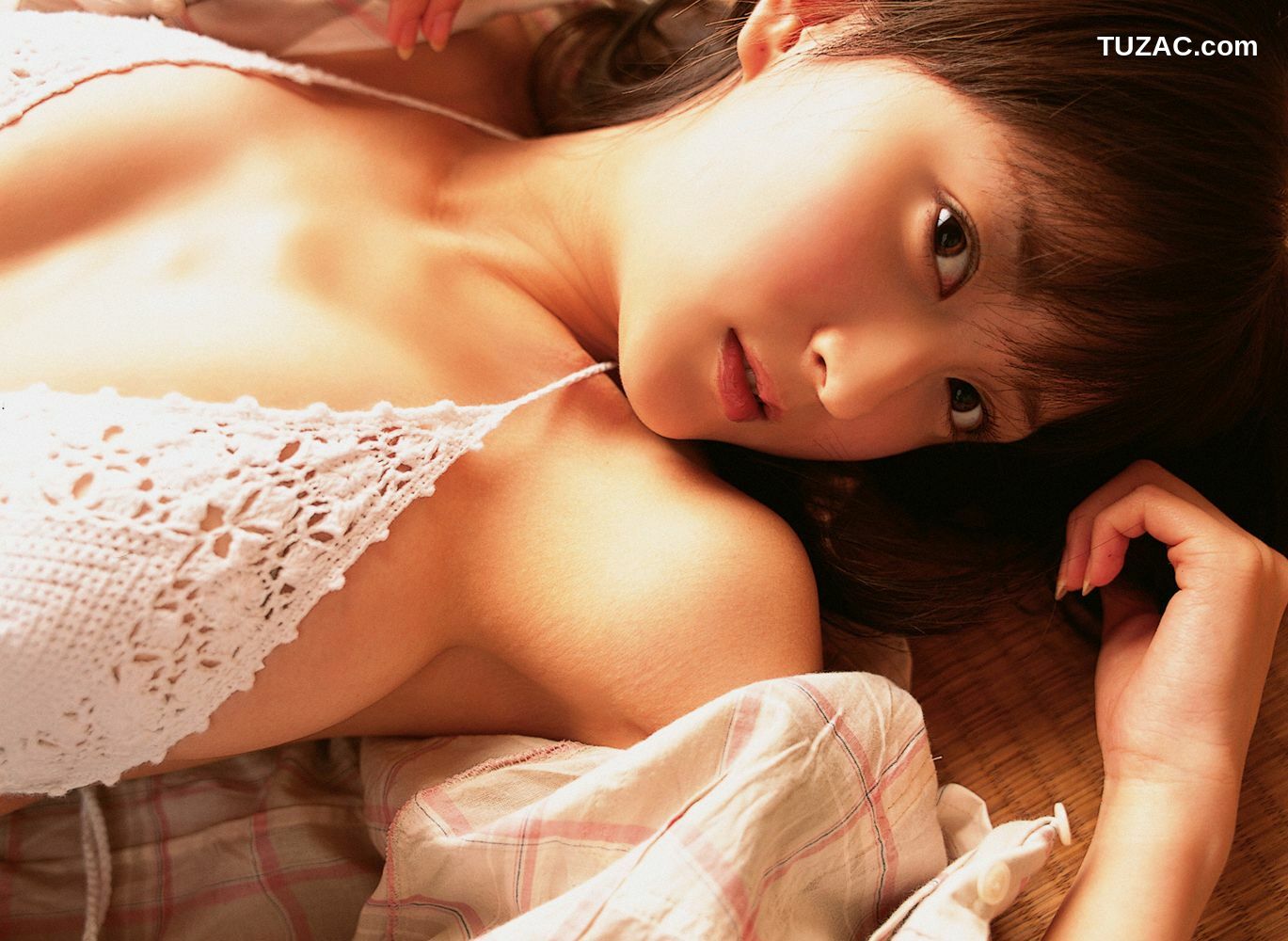 YS Web_小松彩夏《オトナ？コドモ？》写真集 Vol.135[81P]