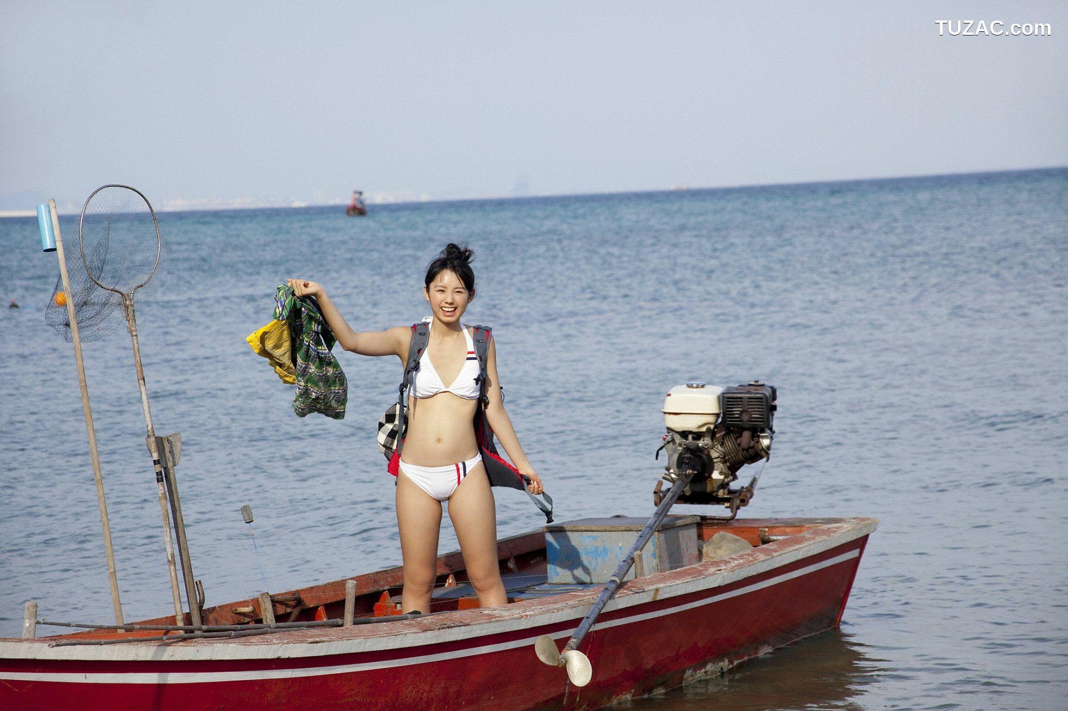 YS Web_小池里奈《冒険したいお年頃》写真集 Vol.377[100P]