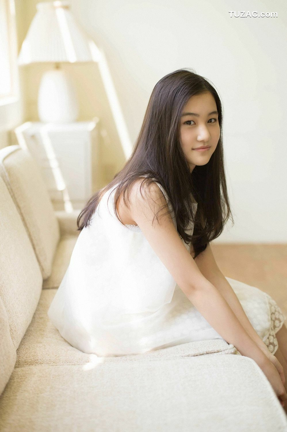 YS Web_山口まゆ/山口麻友《天使の繭》写真集 Vol.664[69P]