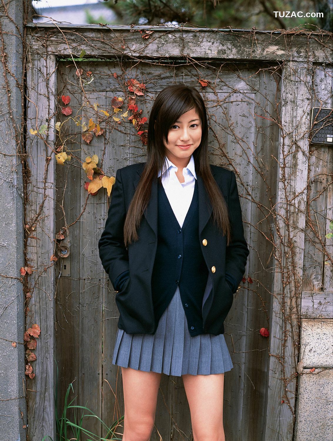 YS Web_杉本有美《超本格派美少女降临!!》写真集 Vol.196[82P]