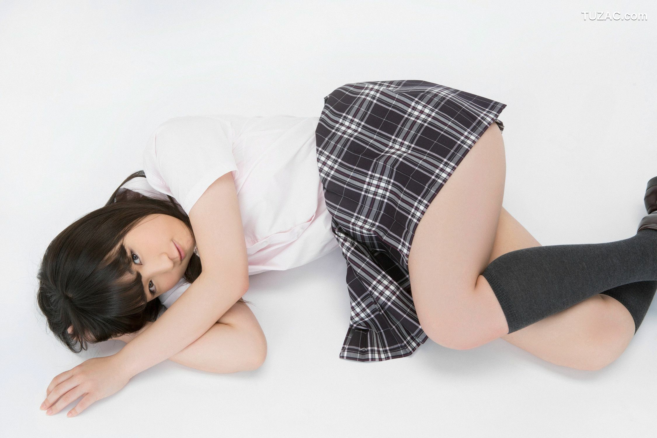 YS Web_片瀬美月《Gカップはにかみ美少女入学!!》写真集 Vol.665[49P]