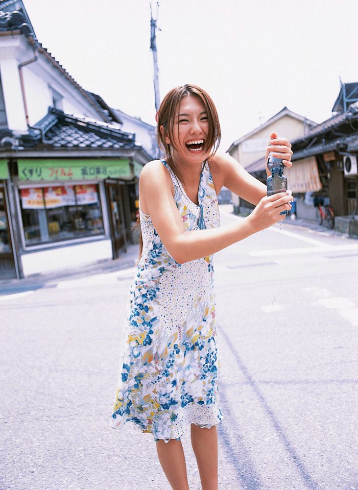 YS Web_矢吹春奈《桟桥で待ち合わせ》写真集 Vol.150[72P]