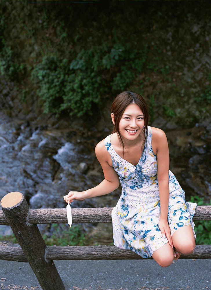 YS Web_矢吹春奈《桟桥で待ち合わせ》写真集 Vol.150[72P]